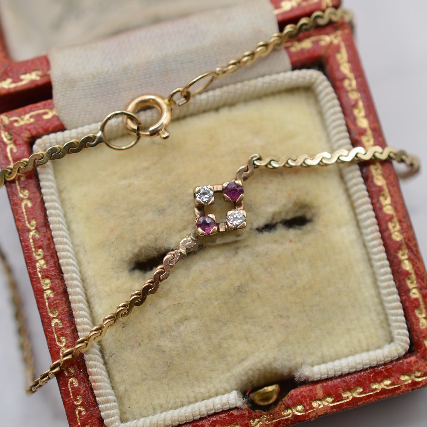 Vintage 9ct Gold Ruby & Diamond Bracelet (7 1/4”)