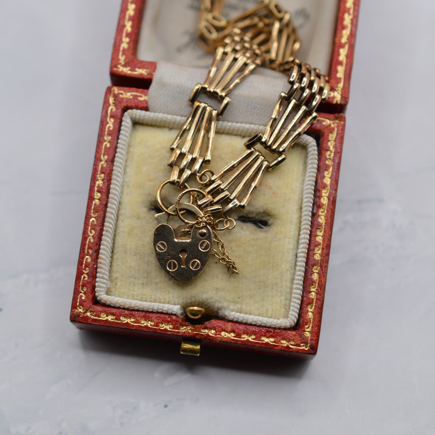 1990s 9ct Gold Four-Bar Gate Bracelet with Heart Padlock