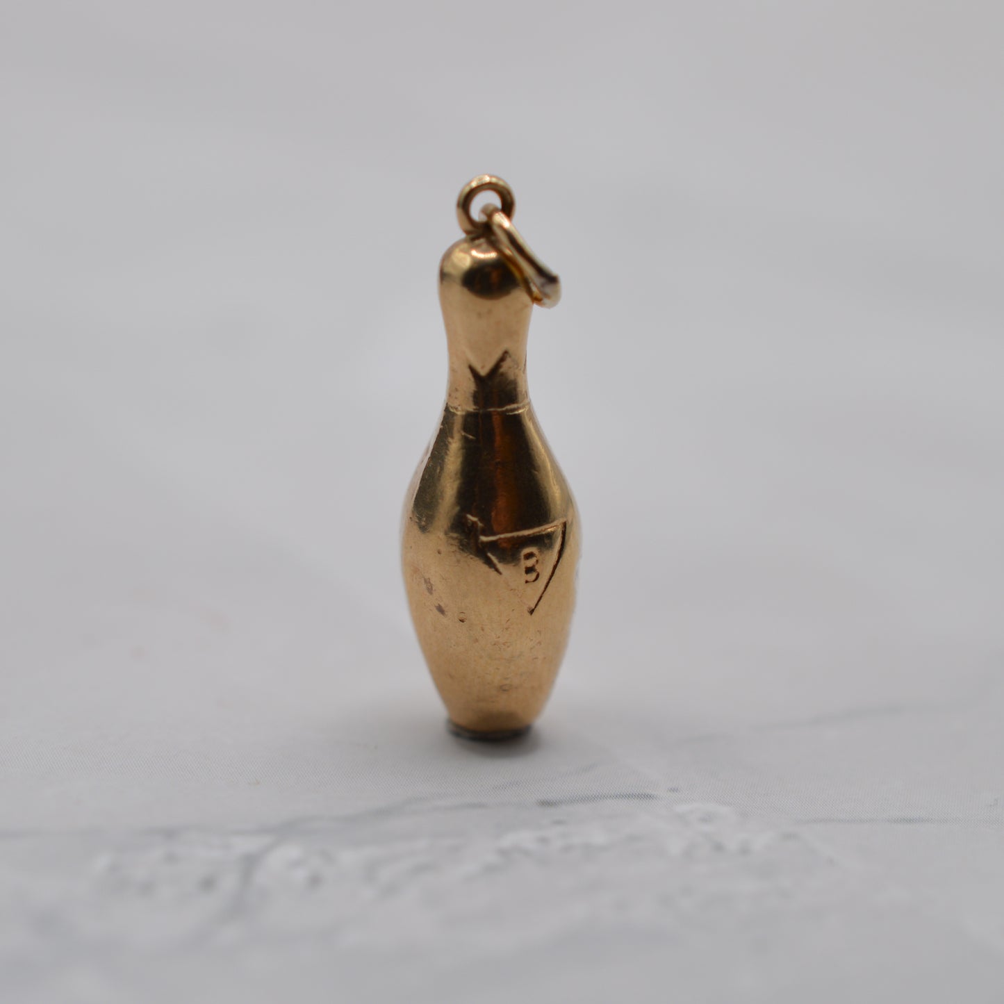 Vintage 9ct Gold Skittle/Bowling Charm
