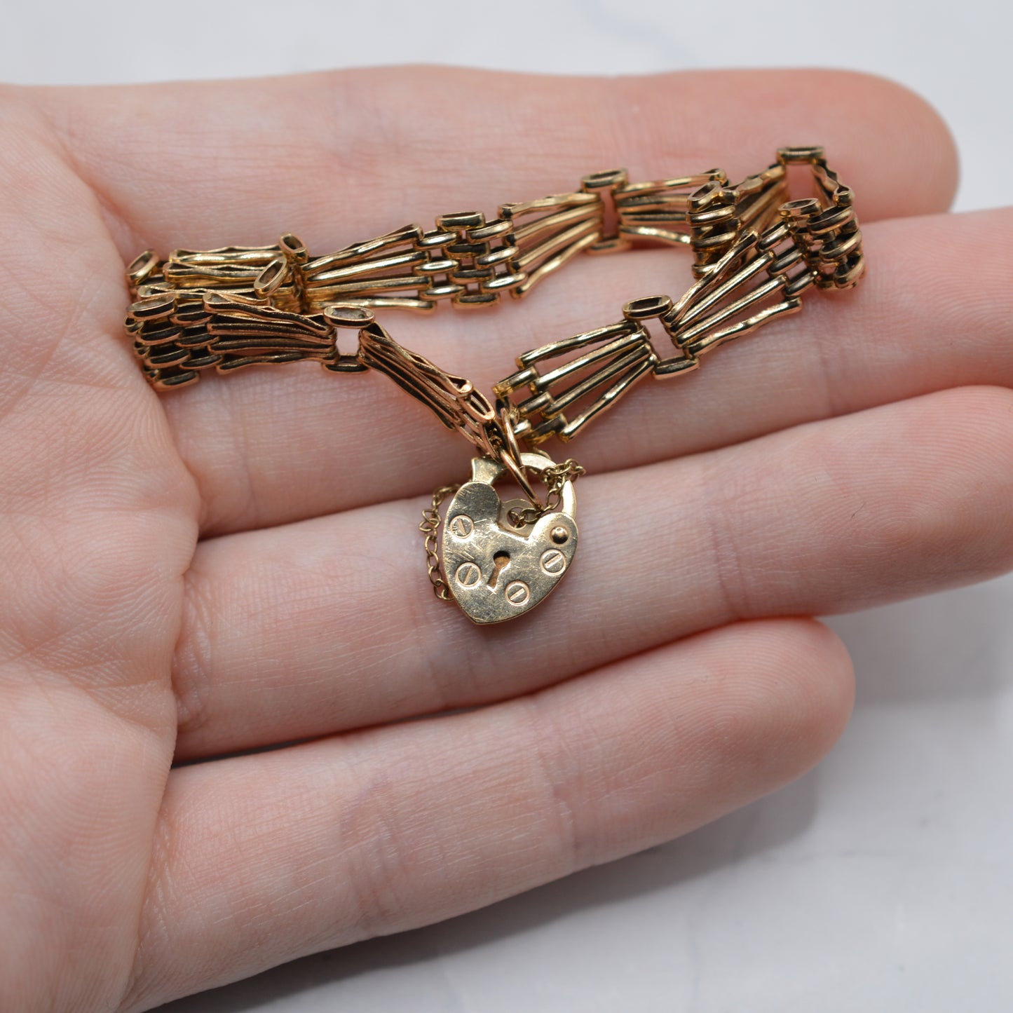 1990s 9ct Gold Four-Bar Gate Bracelet with Heart Padlock