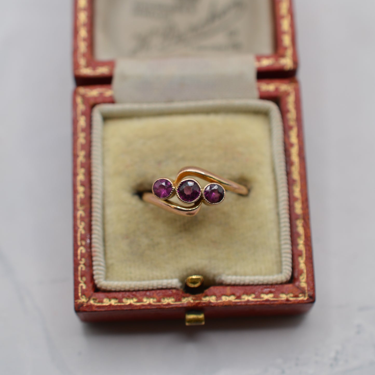 Antique 9ct Gold Garnet Trilogy Ring