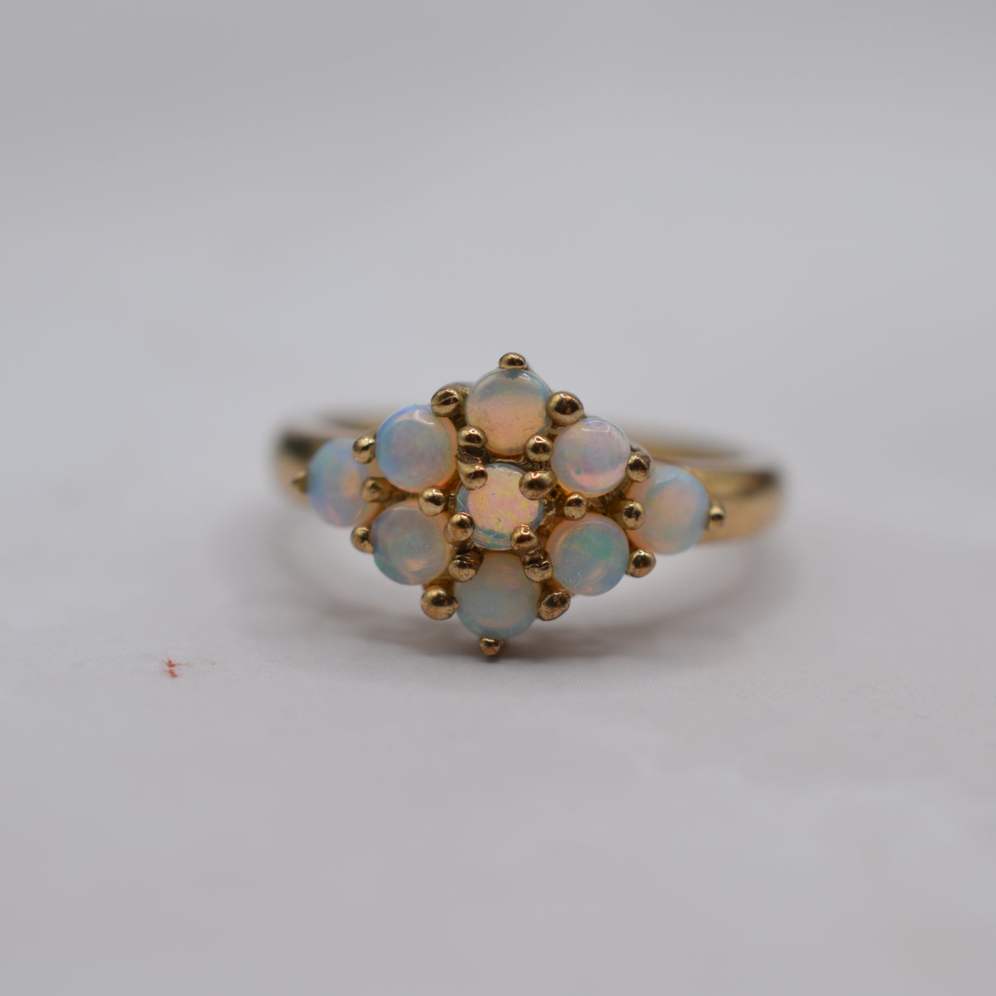 Y2K Vintage 9ct Gold Opal Cluster Ring