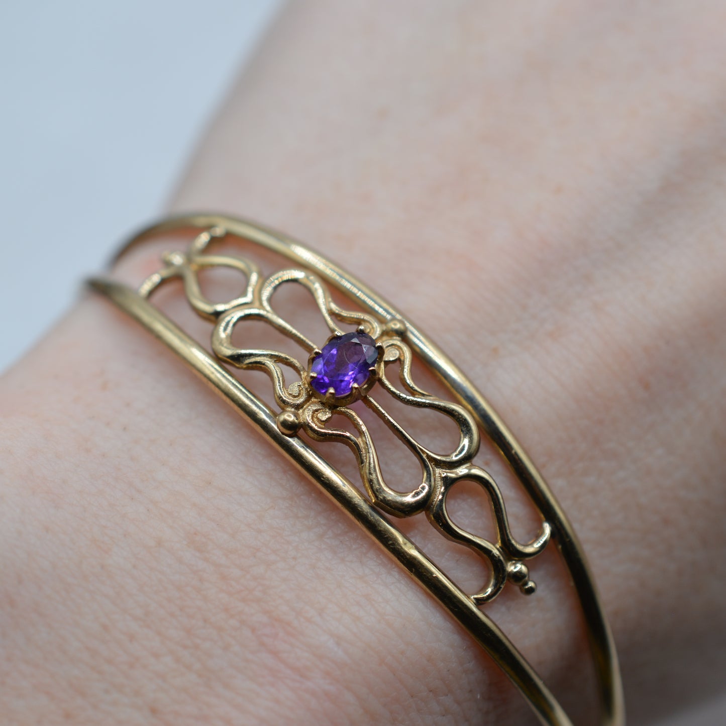 9ct Gold Amethyst Openwork Bangle Bracelet