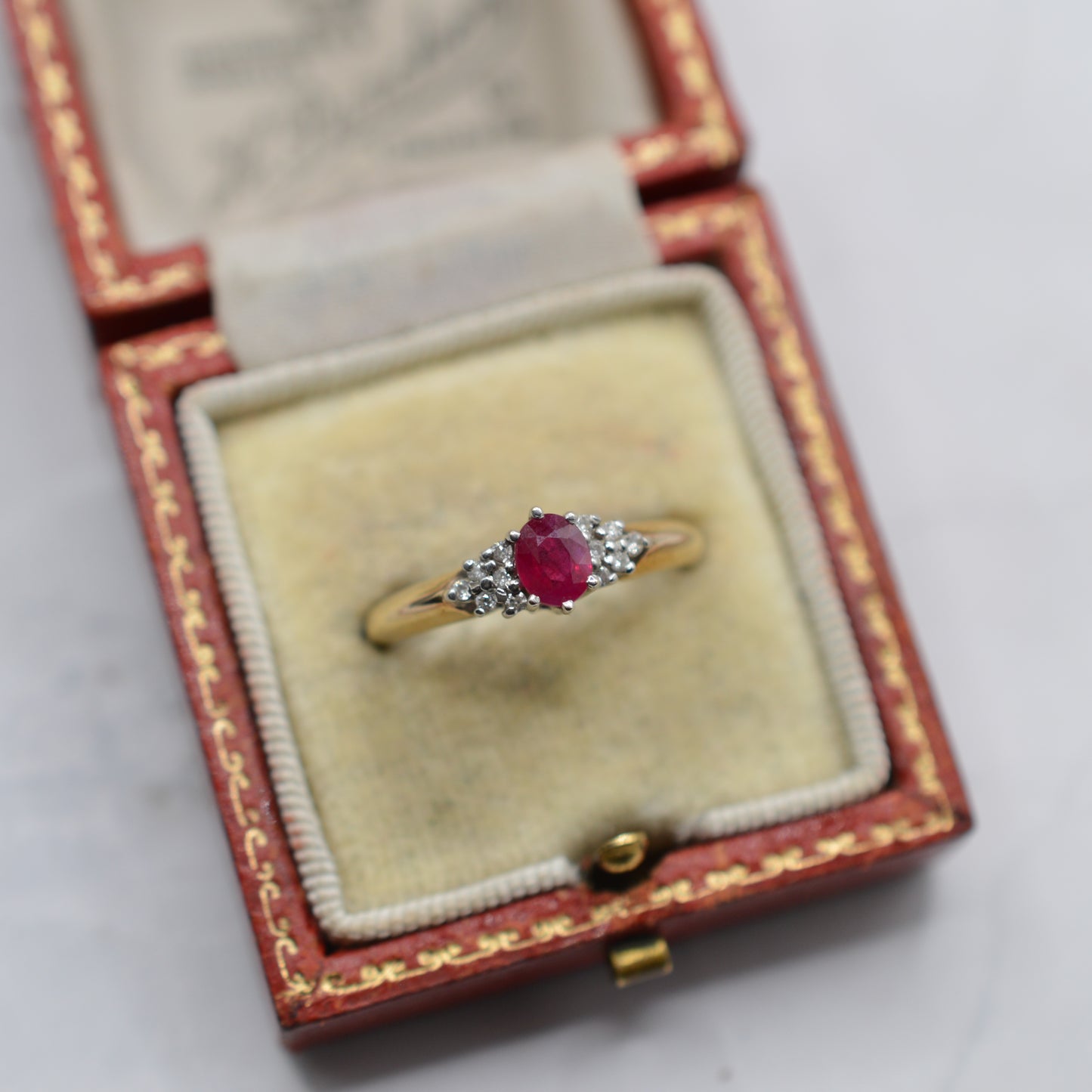 Y2K 9ct Gold Ruby & Diamond Cluster Ring