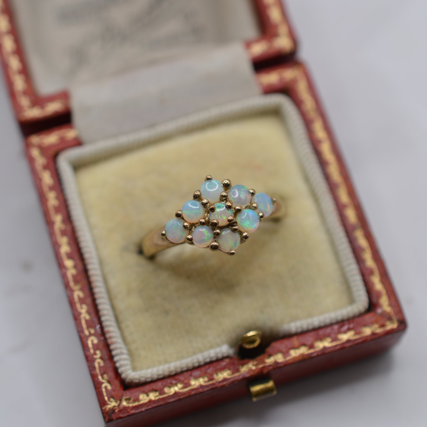 Y2K Vintage 9ct Gold Opal Cluster Ring