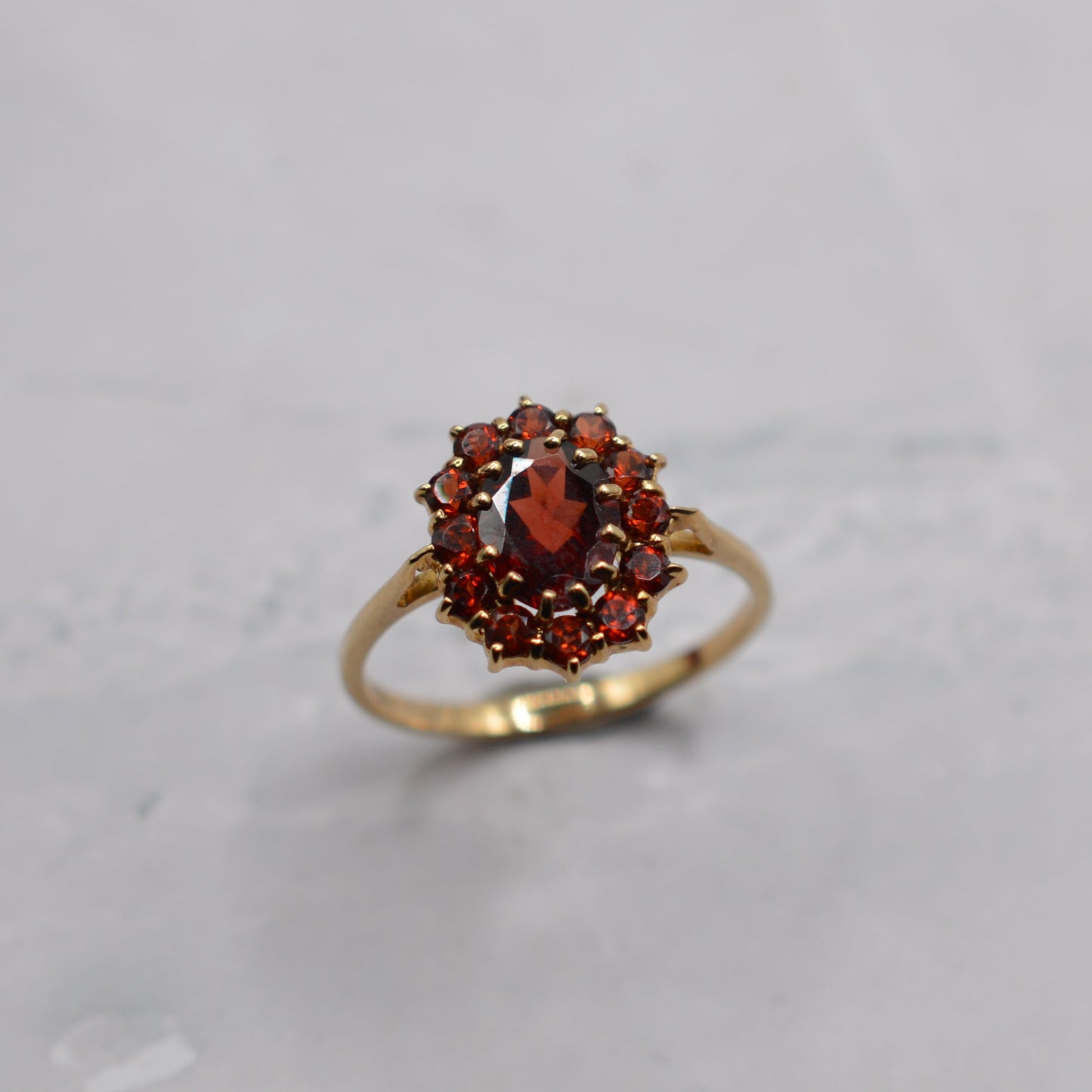 9ct Gold Garnet Cluster Ring