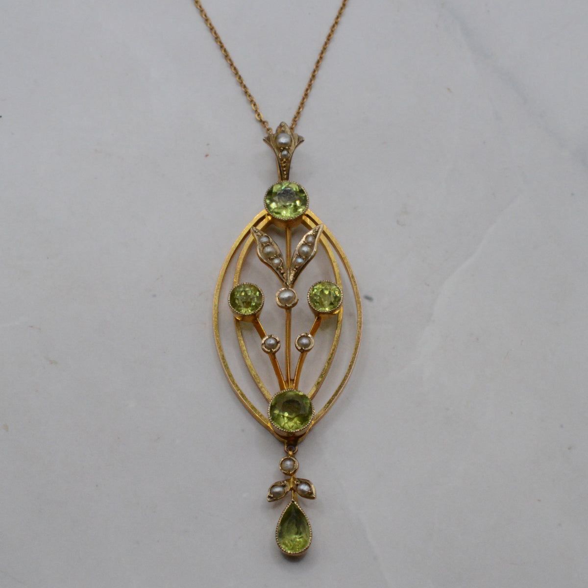 Large Antique Edwardian 9ct Gold Peridot & Pearl Pendant Necklace (16")