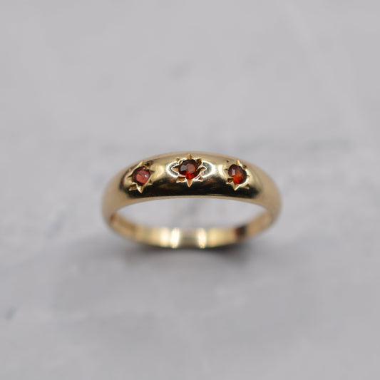 9ct Gold Garnet Trilogy Starburst Gypsy Ring