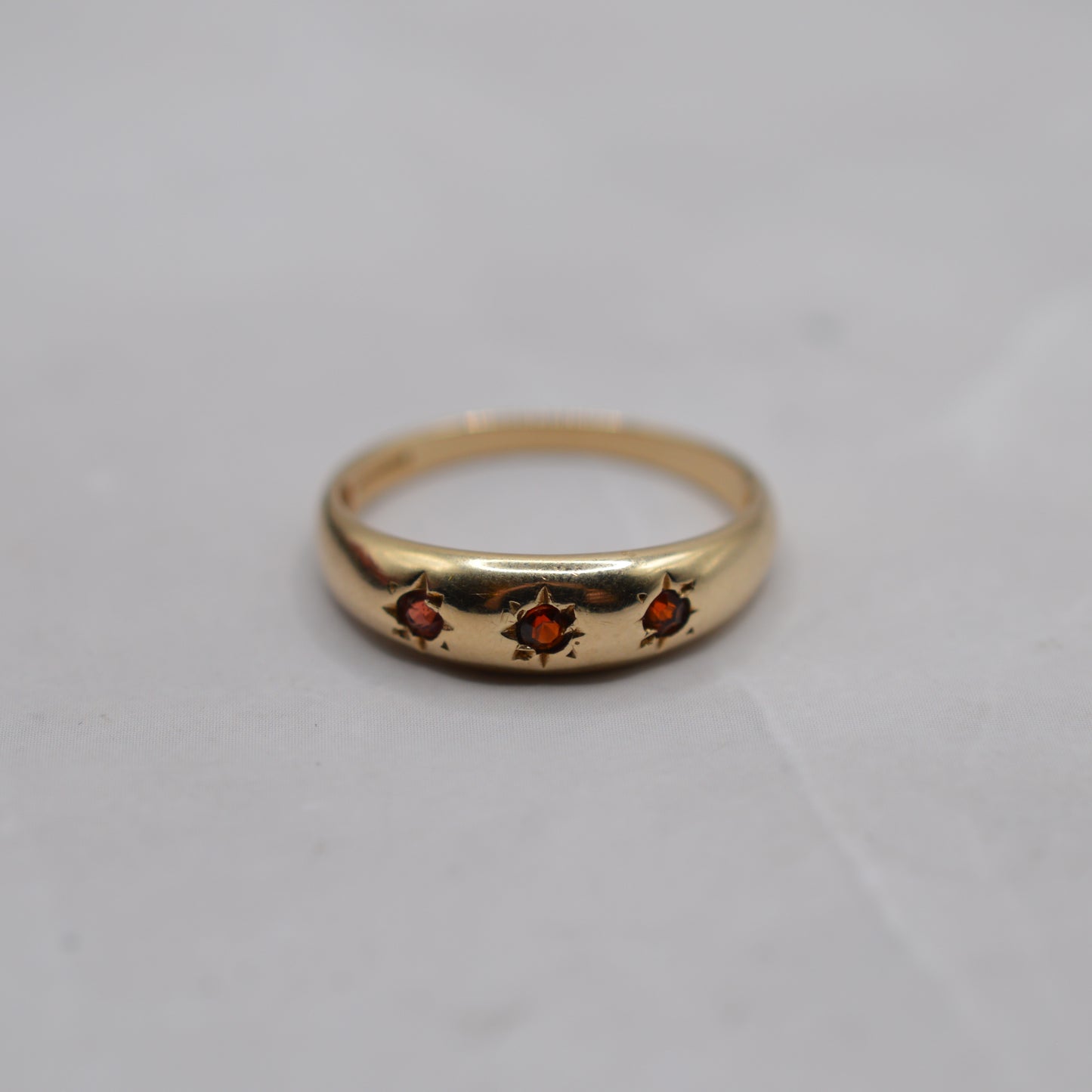 9ct Gold Garnet Trilogy Starburst Gypsy Ring