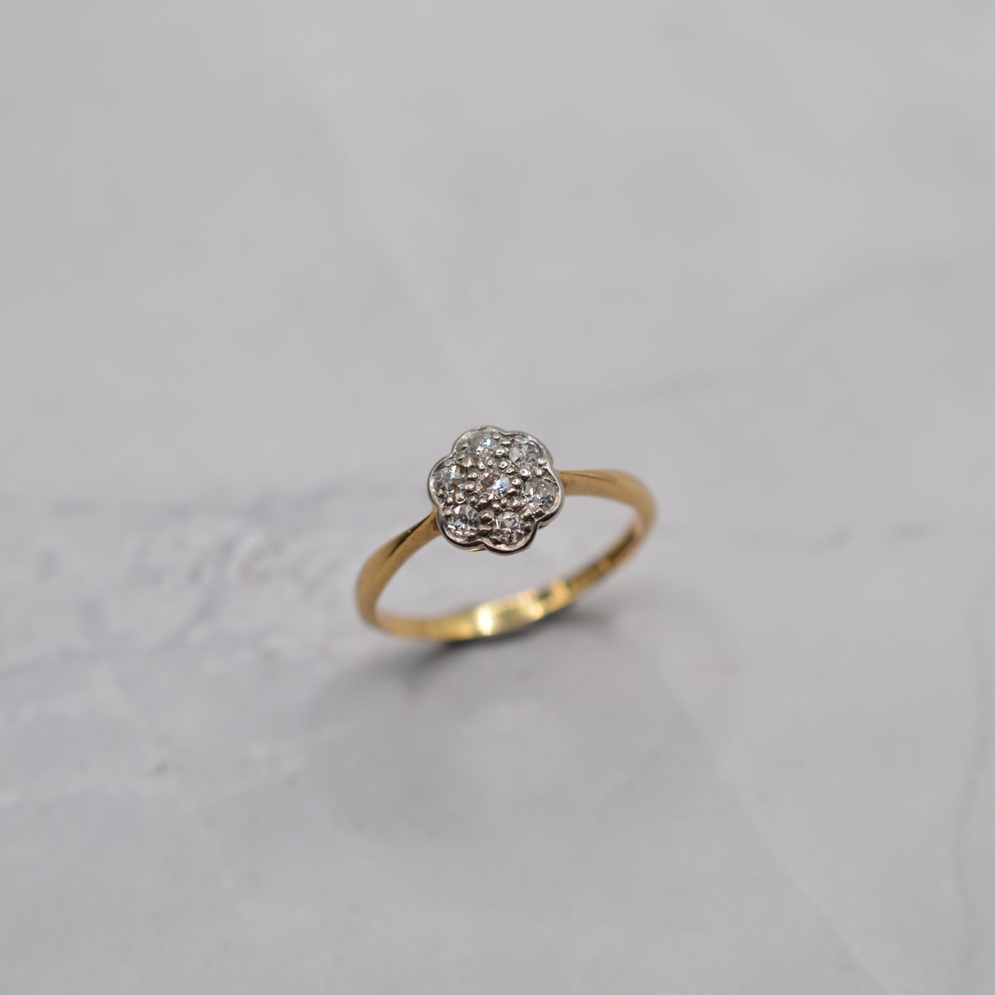 Antique Edwardian 18ct Gold & Palladium Diamond Daisy Cluster Ring
