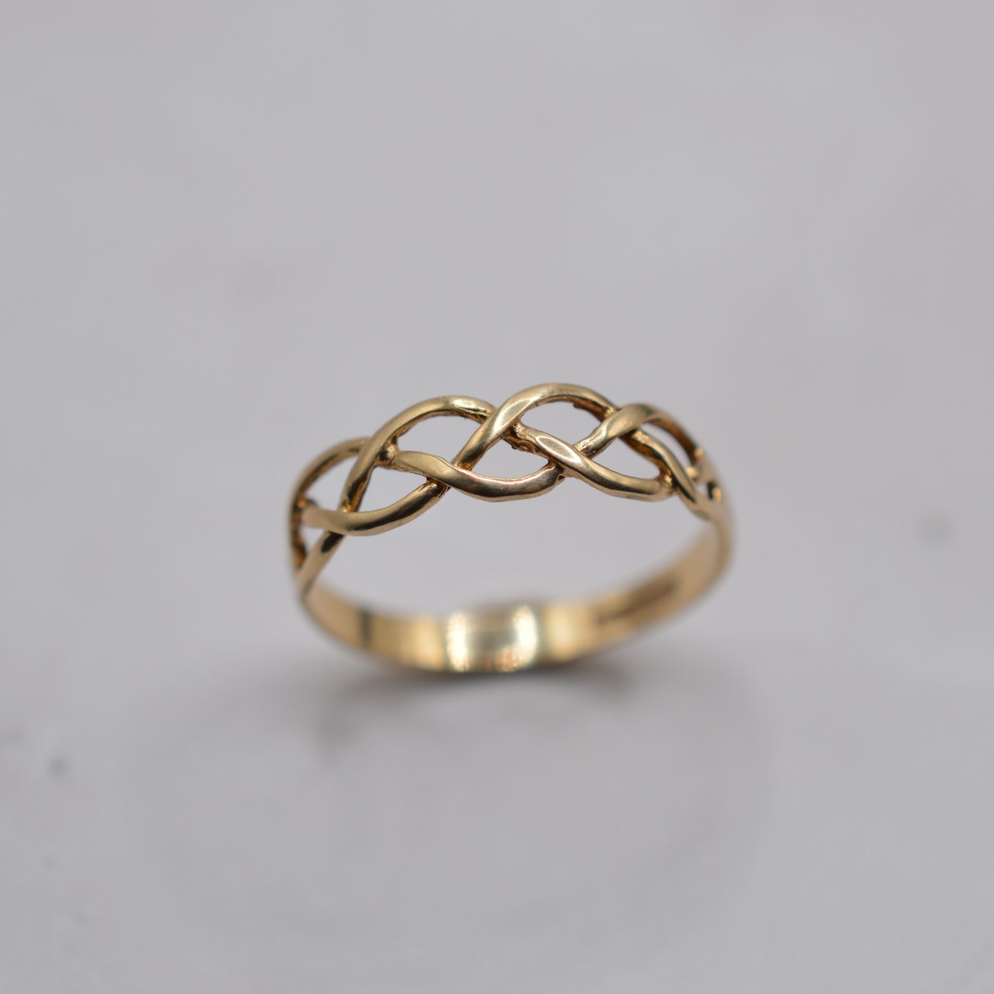 1980s Vintage 9ct Gold Celtic Braid Ring