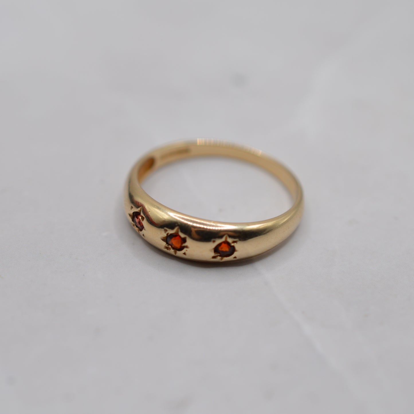 9ct Gold Garnet Trilogy Starburst Gypsy Ring