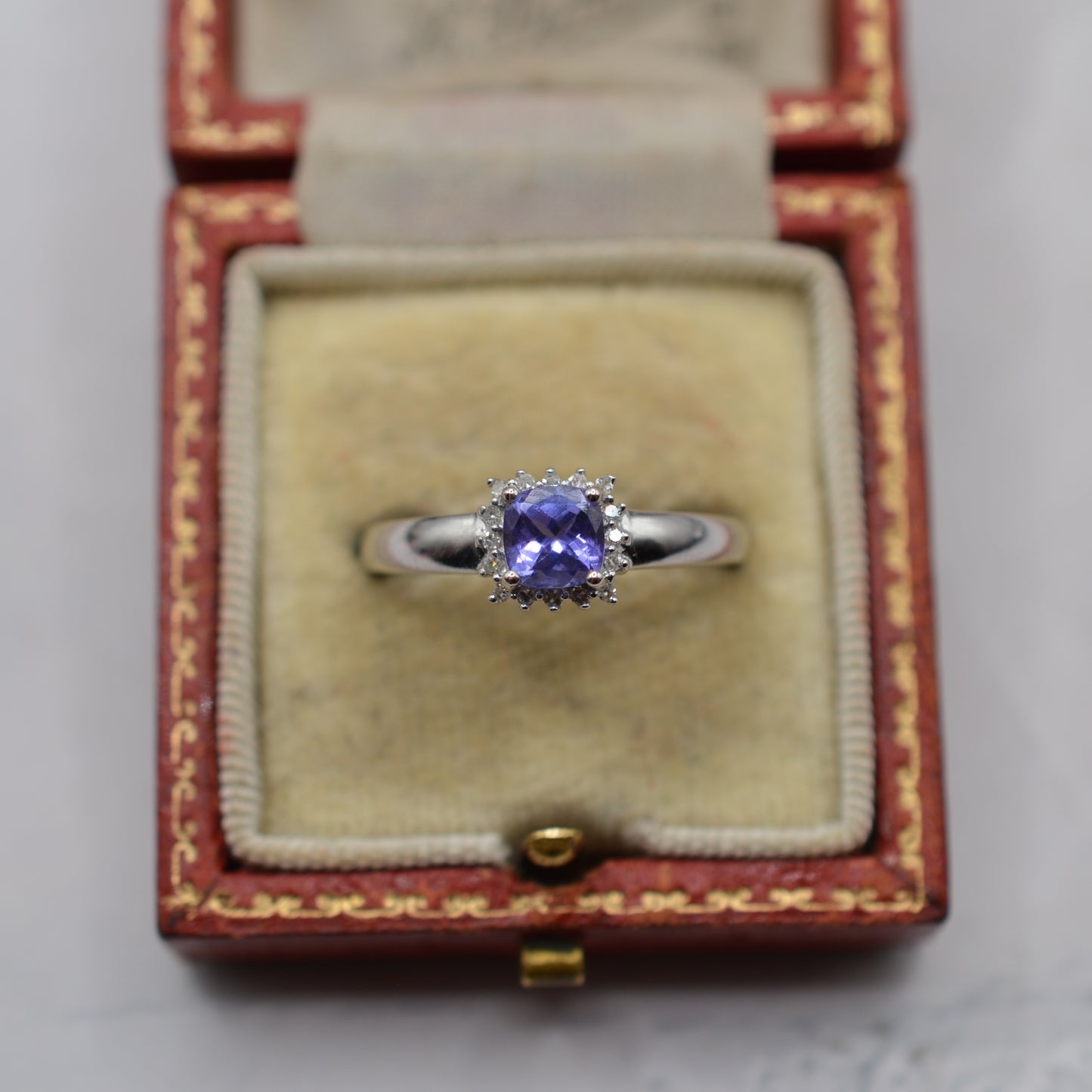 Y2K 18ct Gold Tanzanite & Diamond Halo Ring