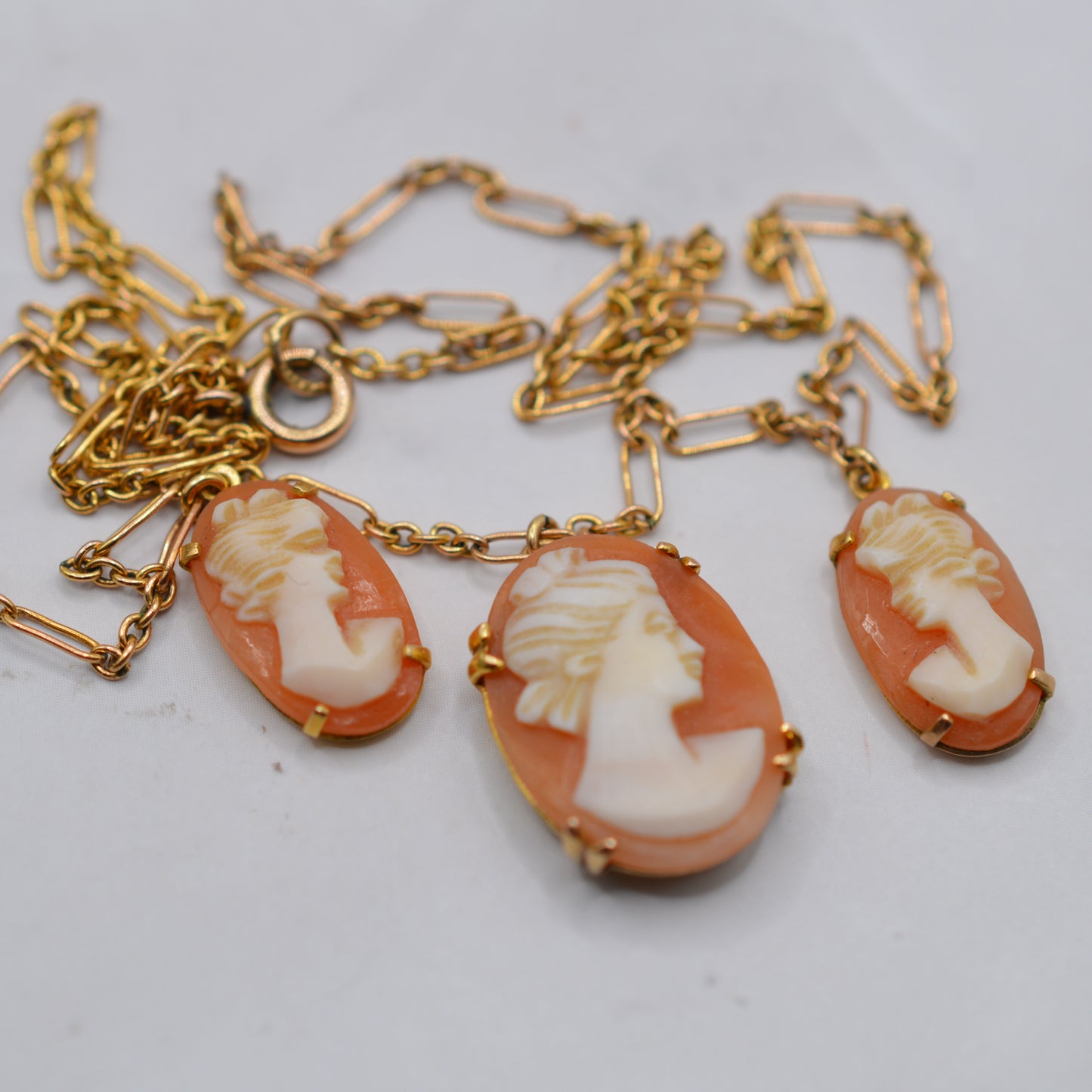1980s Vintage 9ct Gold Triple Cameo Figaro Necklace