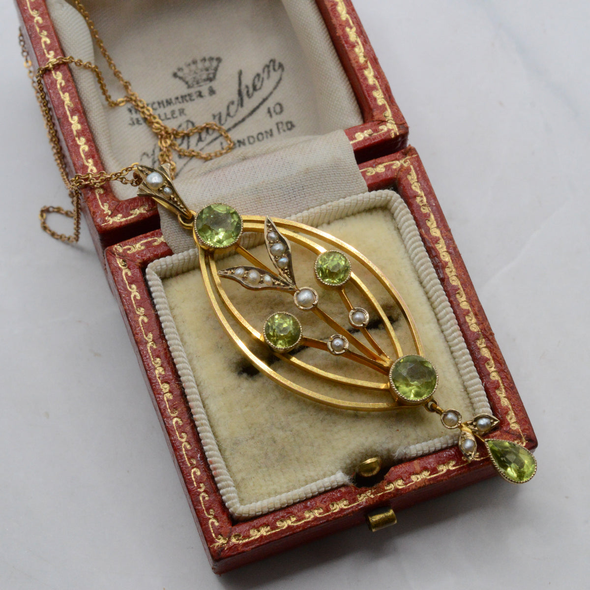 Large Antique Edwardian 9ct Gold Peridot & Pearl Pendant Necklace (16")