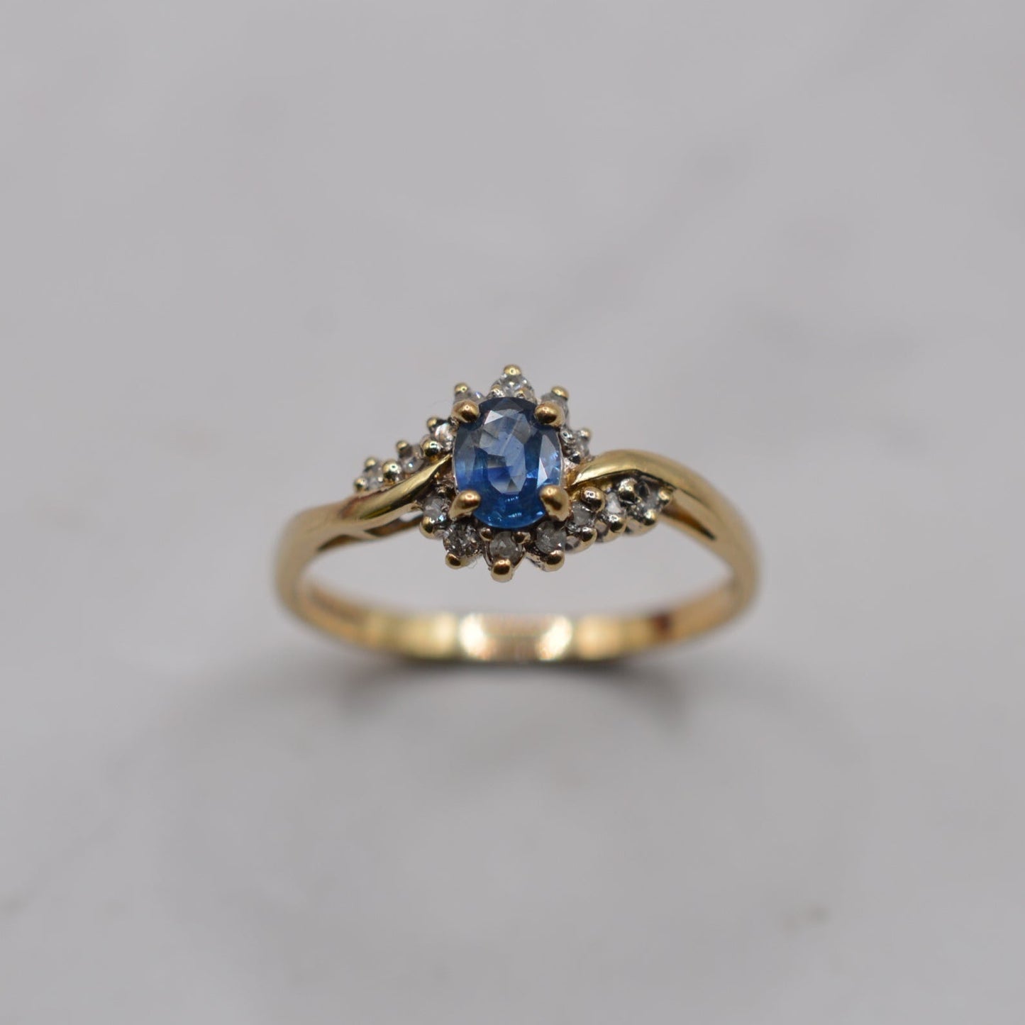 9ct Gold Sapphire & Diamond Cluster Crossover Ring