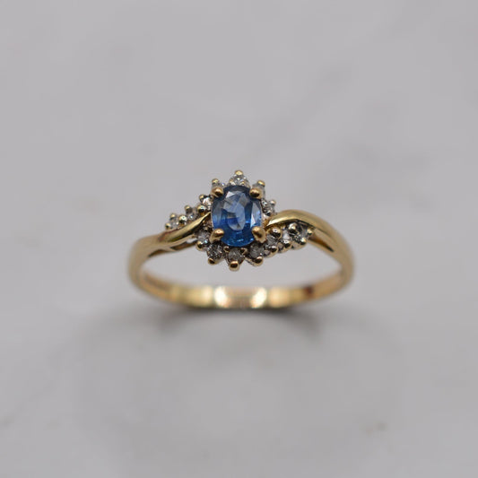 9ct Gold Sapphire & Diamond Cluster Crossover Ring