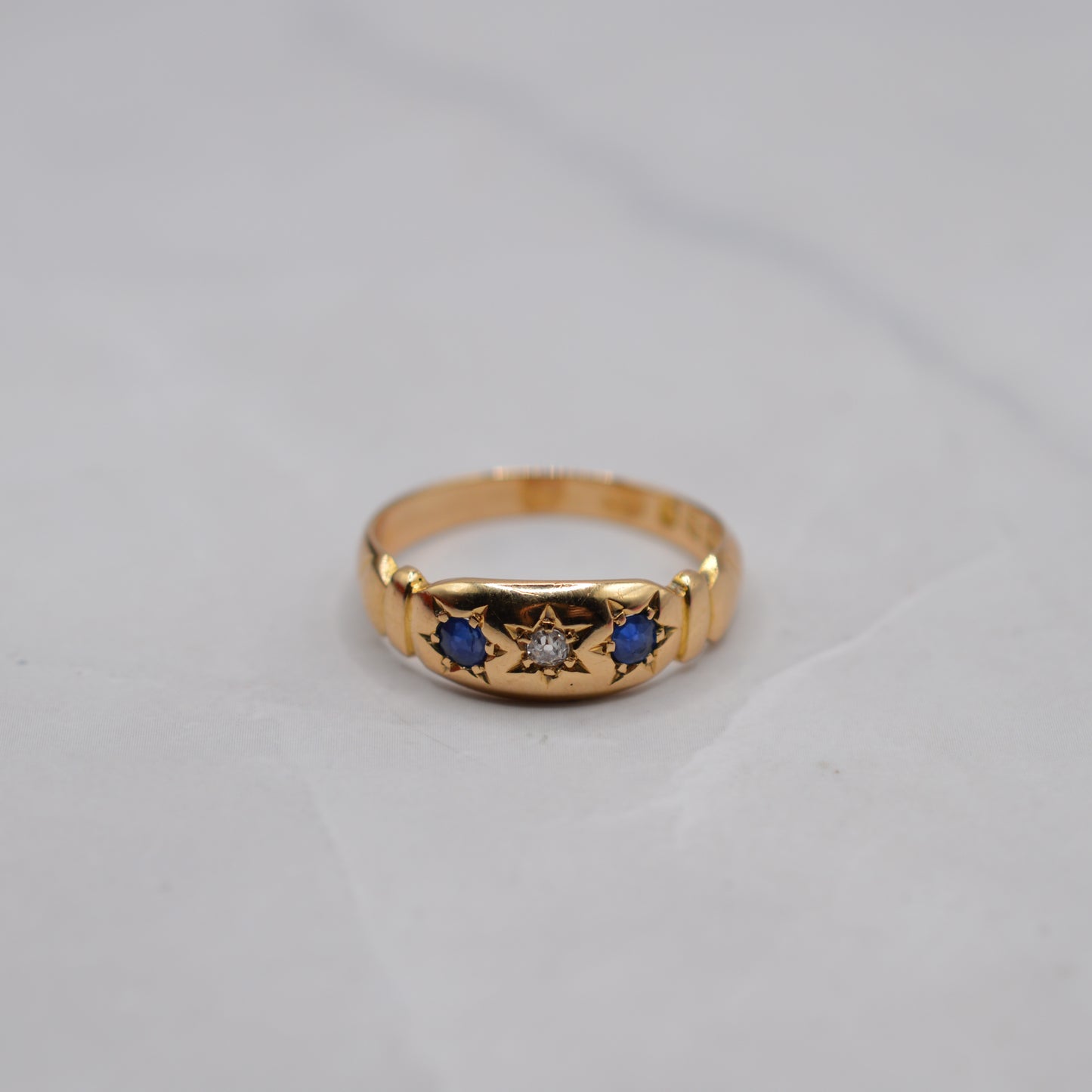 1890s Victorian Antique 18ct Gold Sapphire & Diamond Gypsy Ring