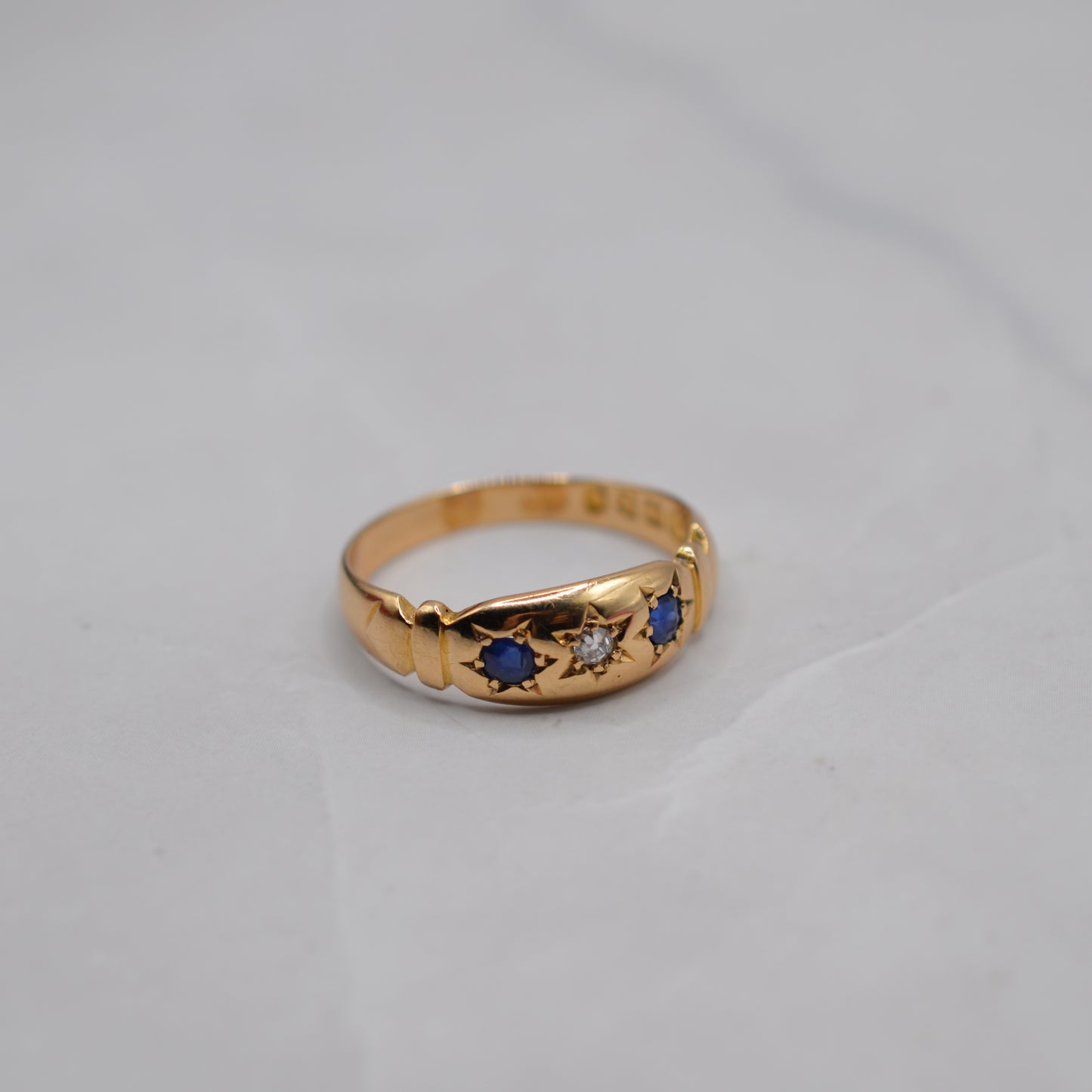 1890s Victorian Antique 18ct Gold Sapphire & Diamond Gypsy Ring