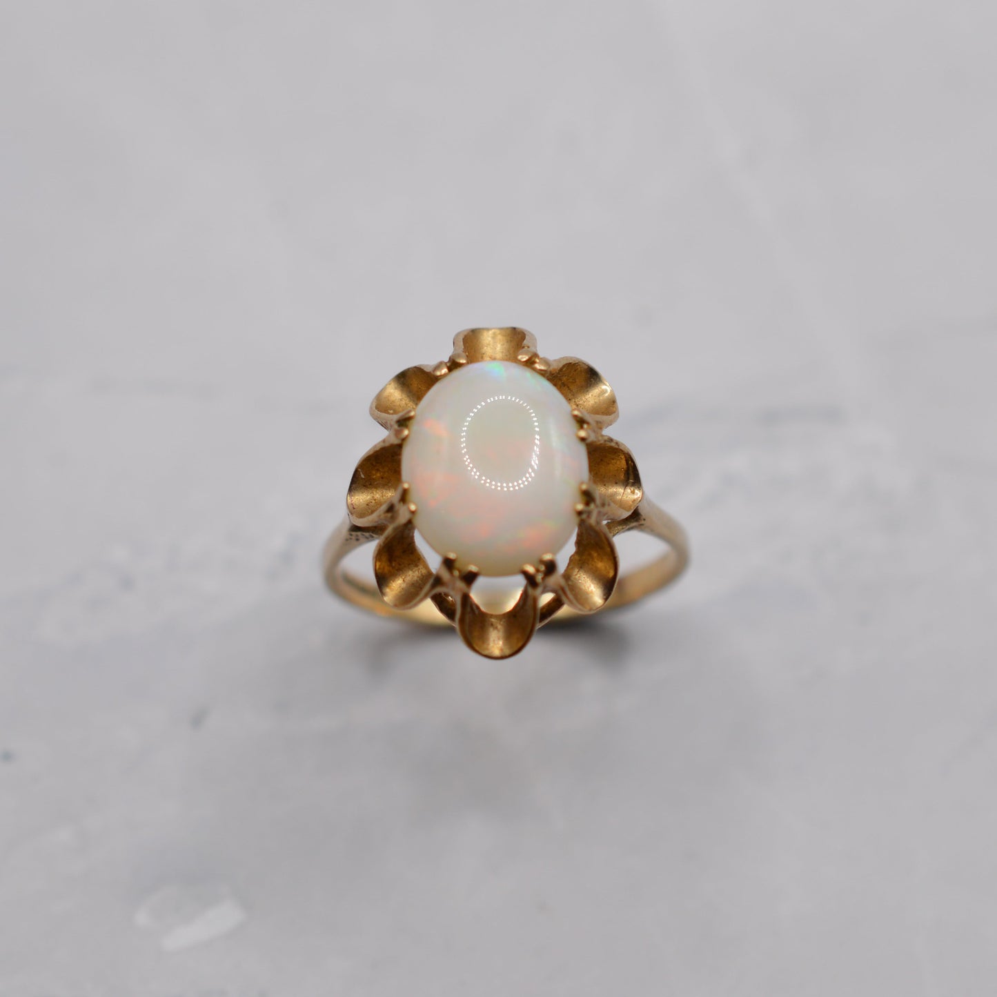Chunky 1990s 9ct Gold Opal Solitaire Ring