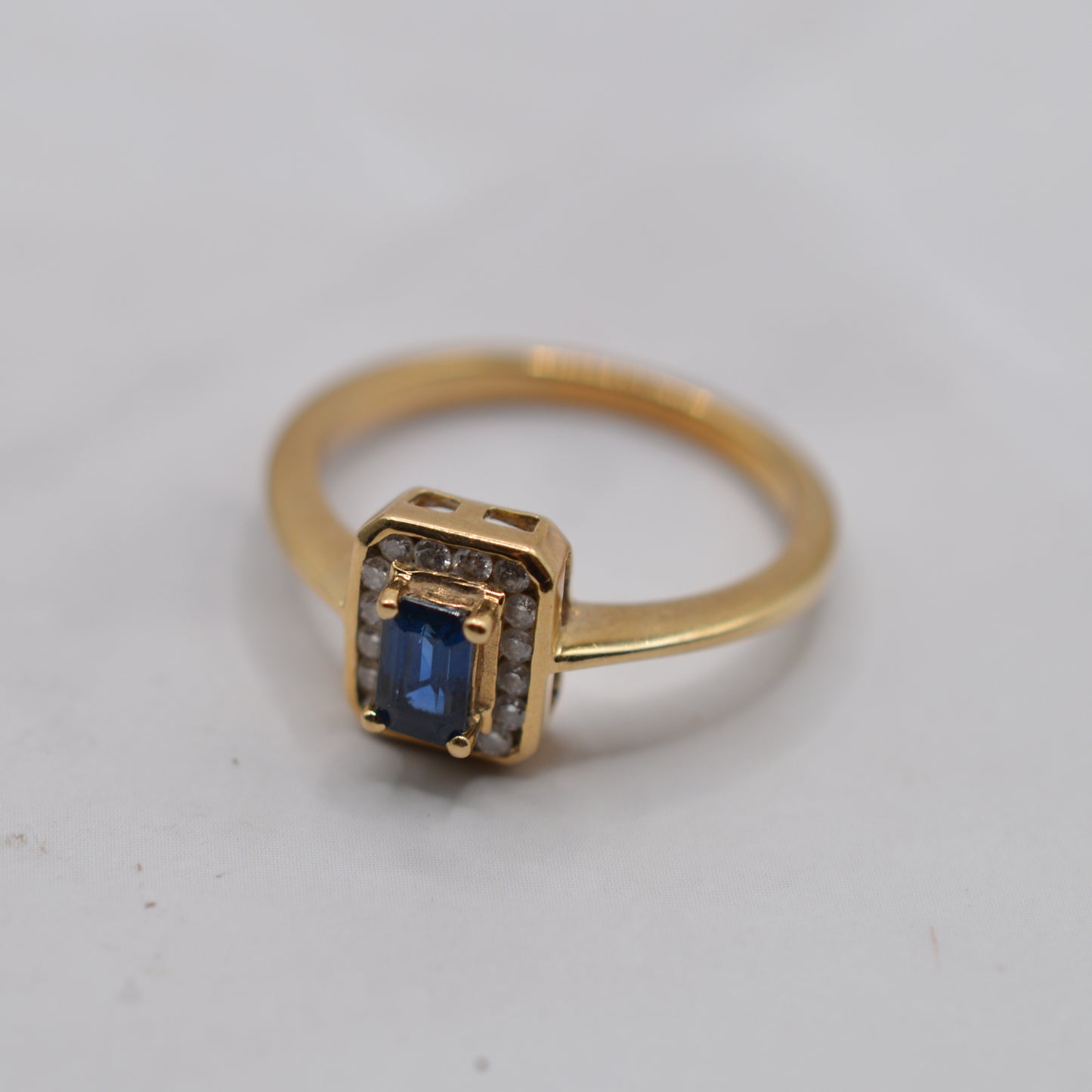 9ct Gold Sapphire & Diamond Cluster Ring