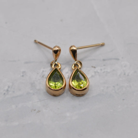 9ct Gold Peridot Drop Earrings