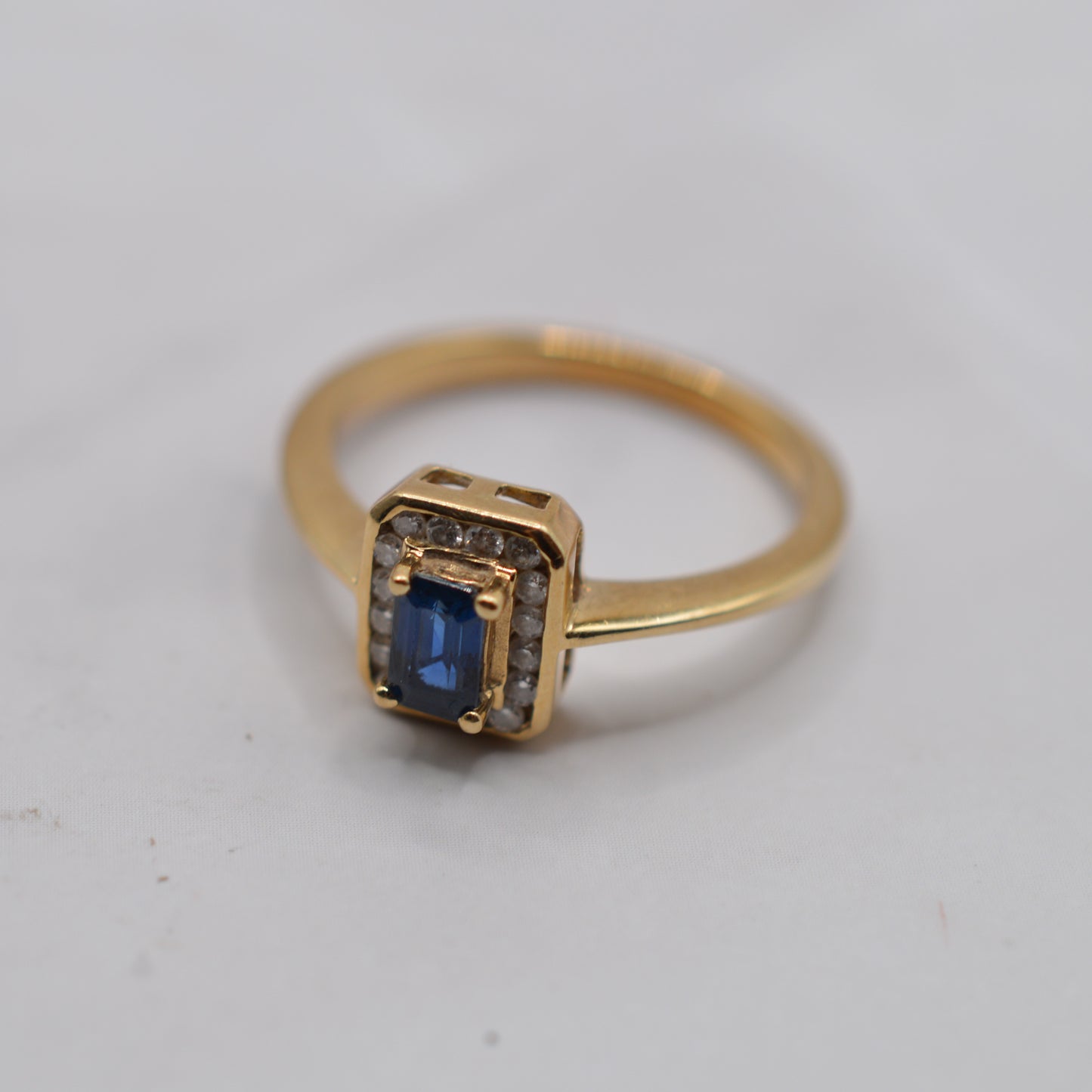 9ct Gold Sapphire & Diamond Cluster Ring