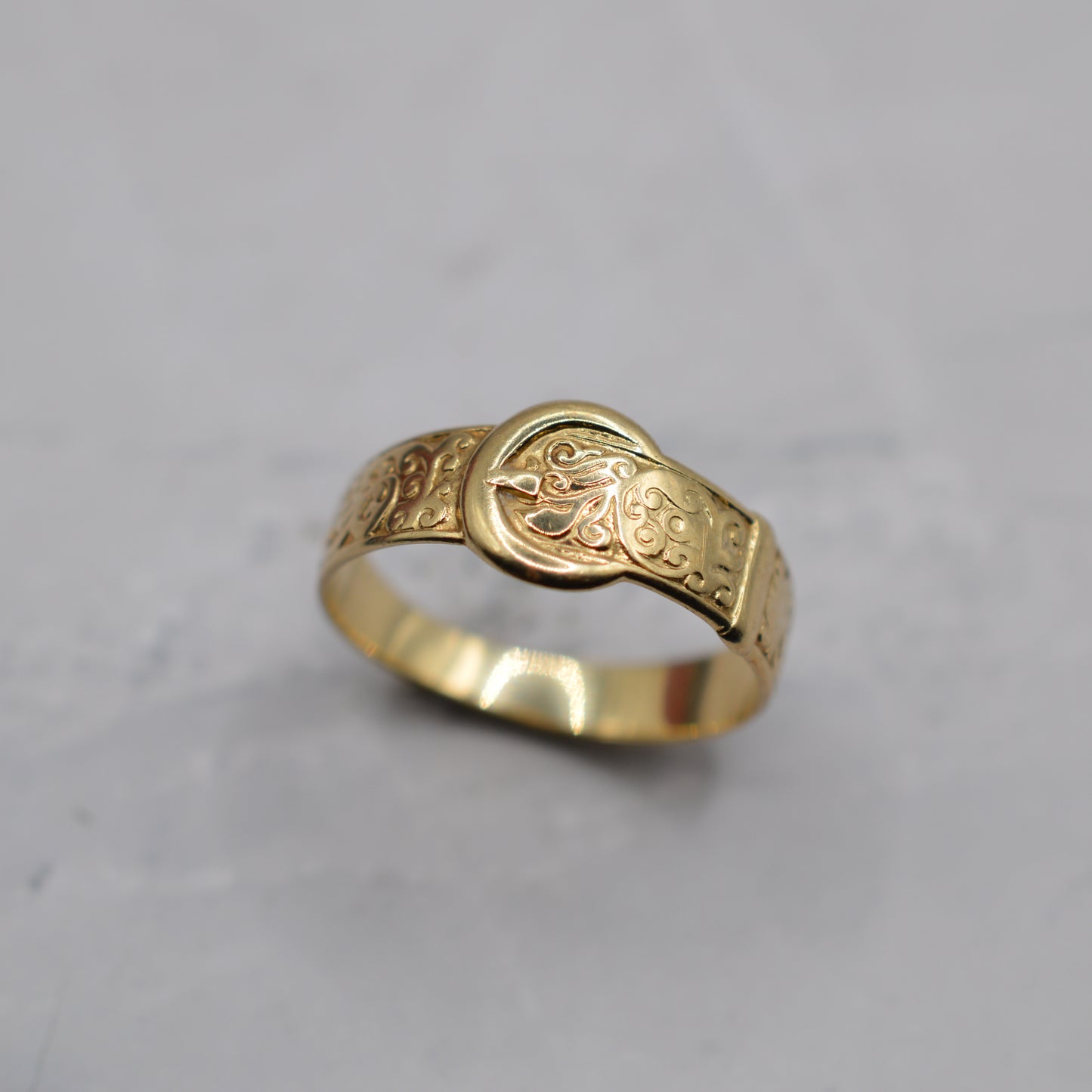 1980s Vintage 9ct Gold Buckle Ring