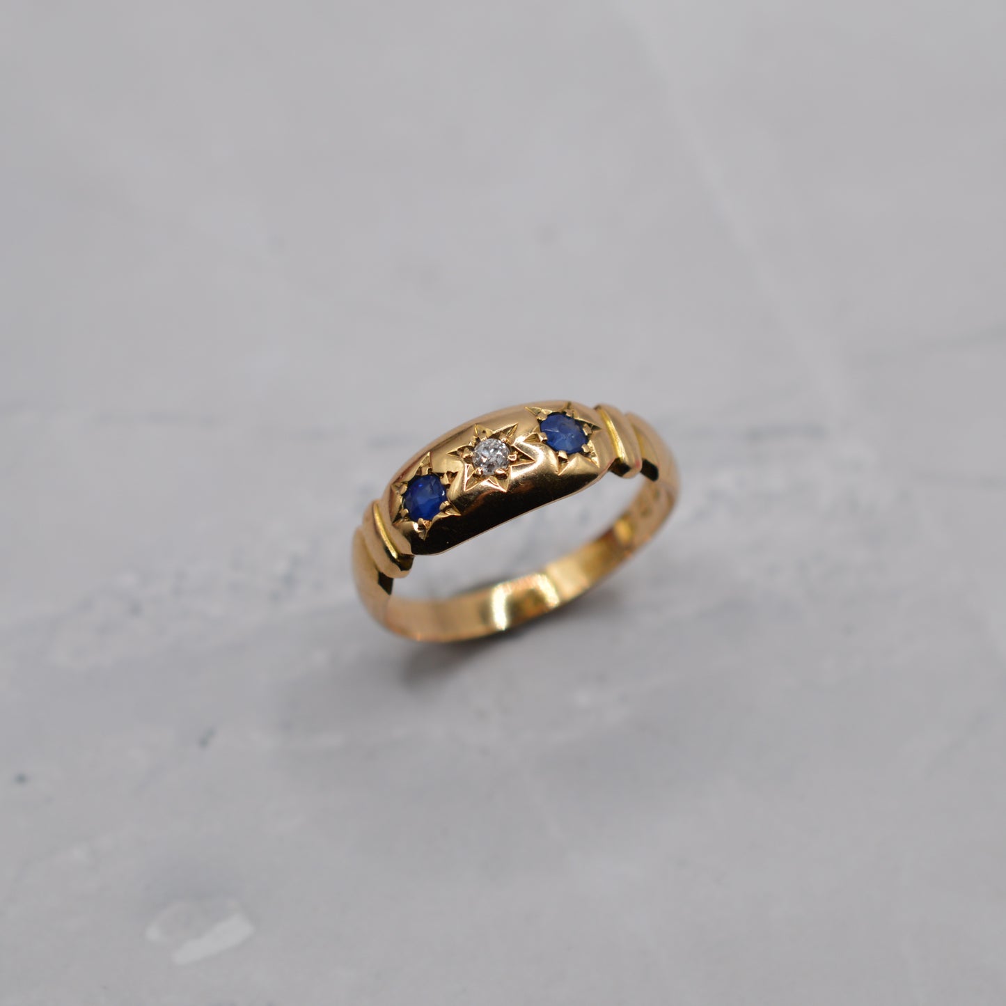 1890s Victorian Antique 18ct Gold Sapphire & Diamond Gypsy Ring