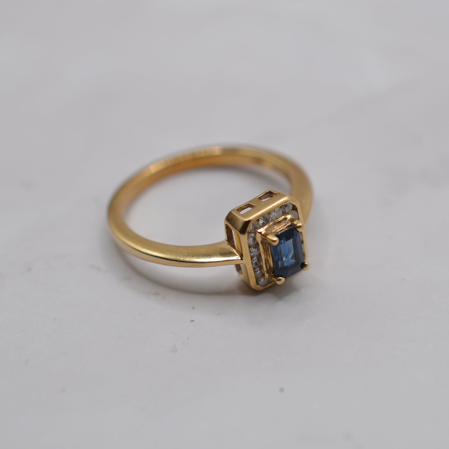 9ct Gold Sapphire & Diamond Cluster Ring