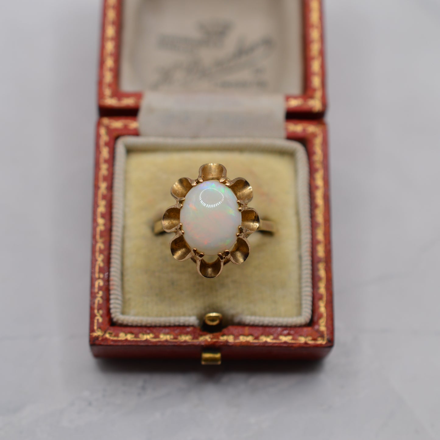 Chunky 1990s 9ct Gold Opal Solitaire Ring