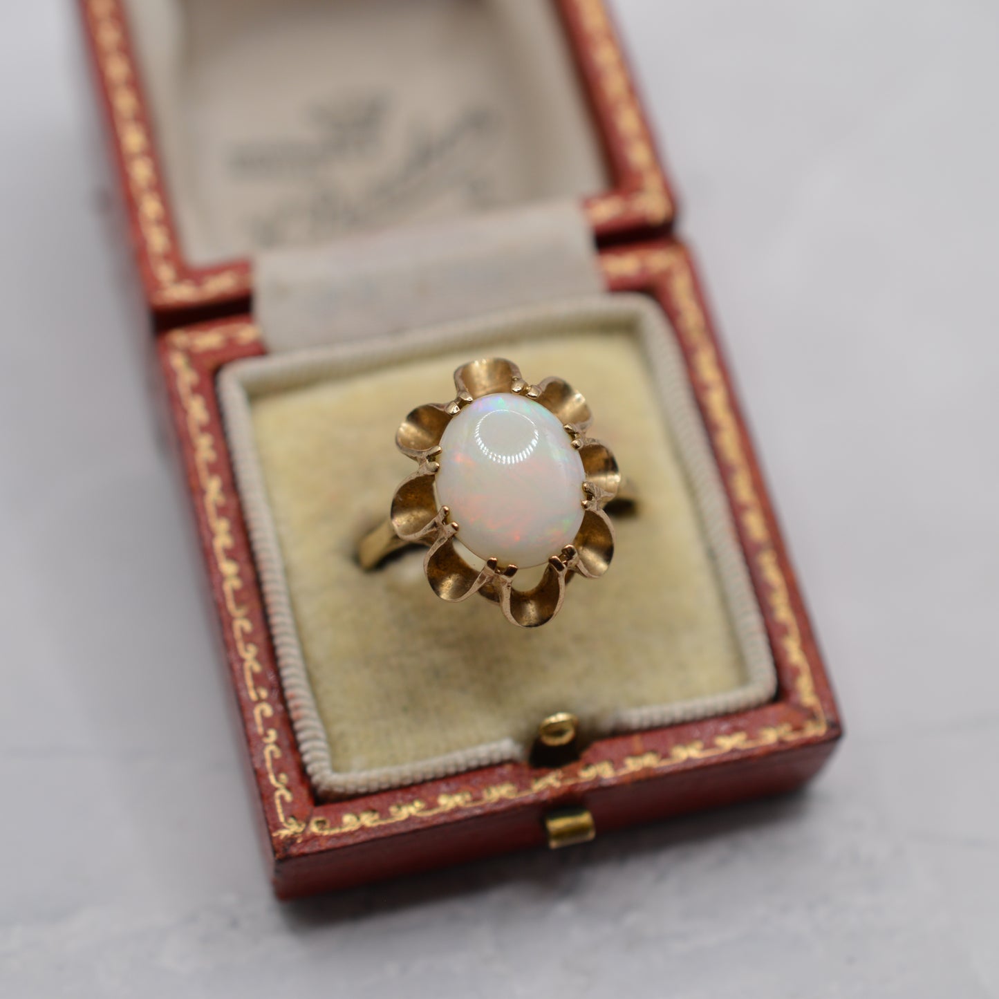 Chunky 1990s 9ct Gold Opal Solitaire Ring