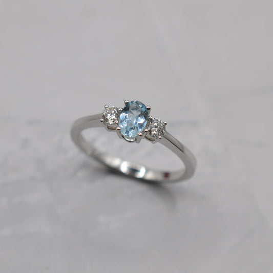 18ct Gold Aquamarine & Diamond Trilogy Ring