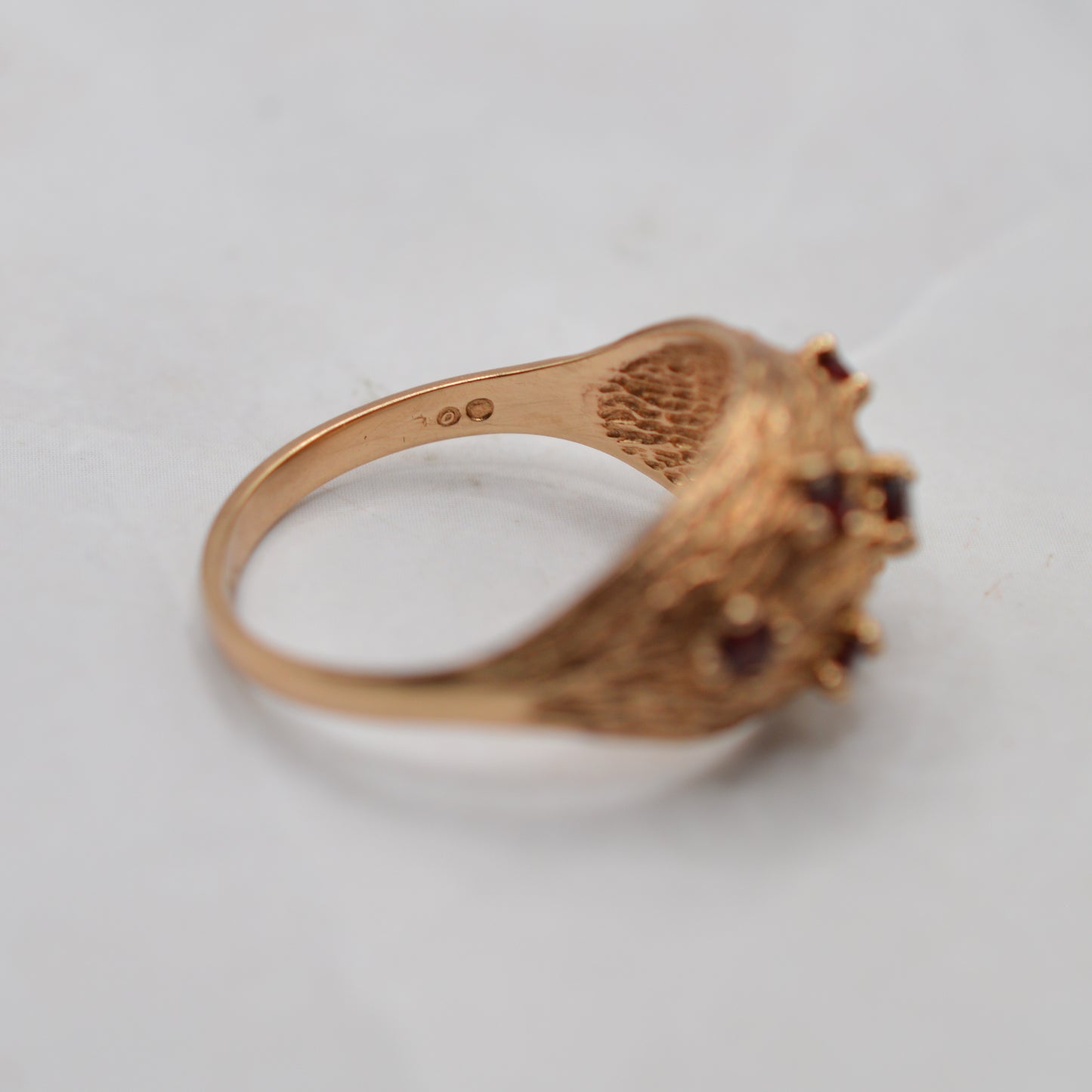 Chunky 1960s Mid-Century 9ct Gold Garnet Bombé Ring