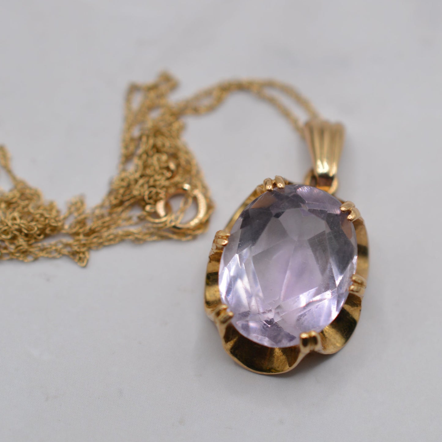 1970s Vintage 9ct Gold Amethyst Pendant Necklace with Buttercup Setting