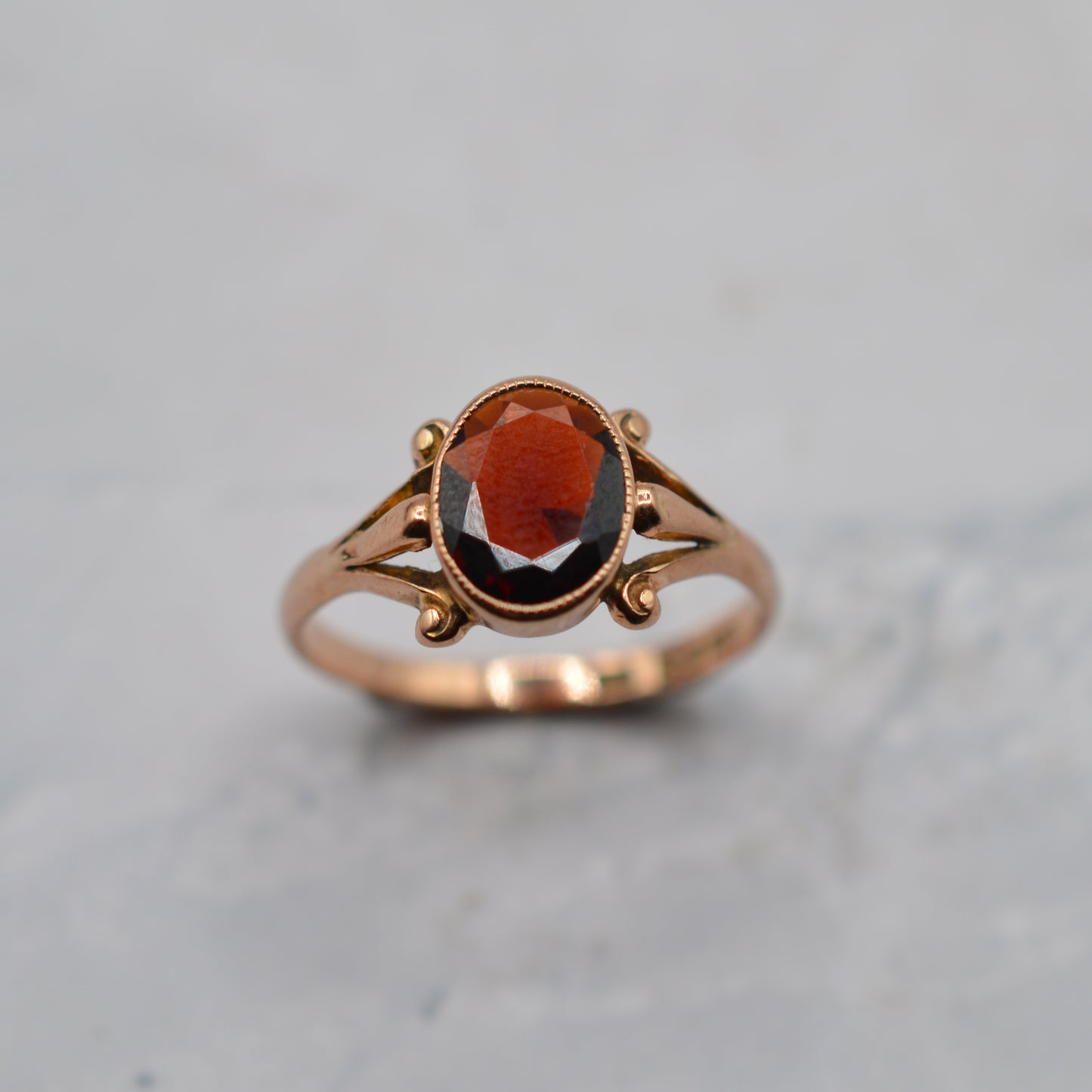 Art Nouveau Antique 9ct Gold Garnet Ring