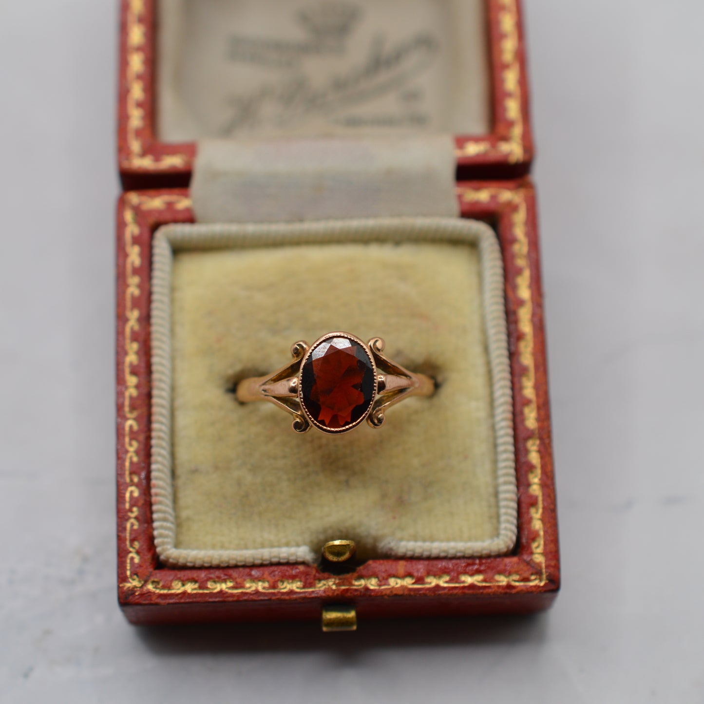 Art Nouveau Antique 9ct Gold Garnet Ring