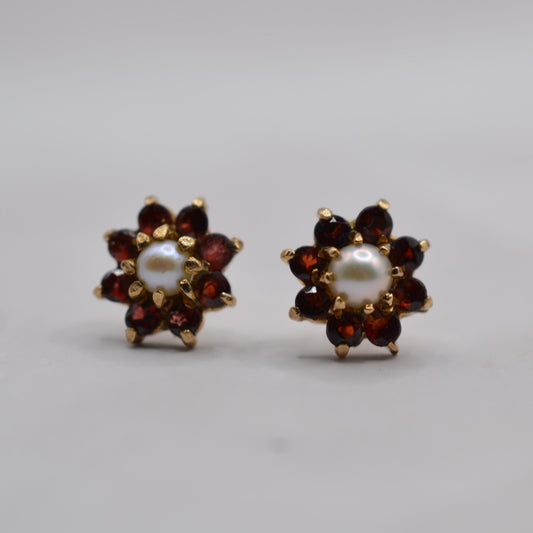 1970s Vintage 9ct Gold Pearl & Garnet Cluster Stud Earrings