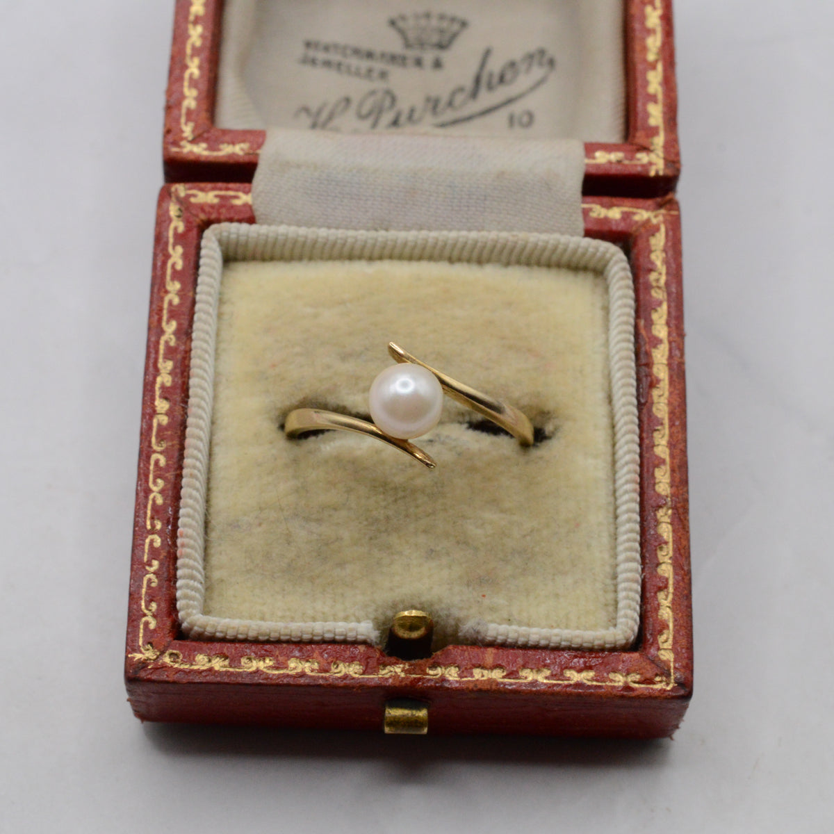 1980s 9ct Gold Pearl Bypass Ring