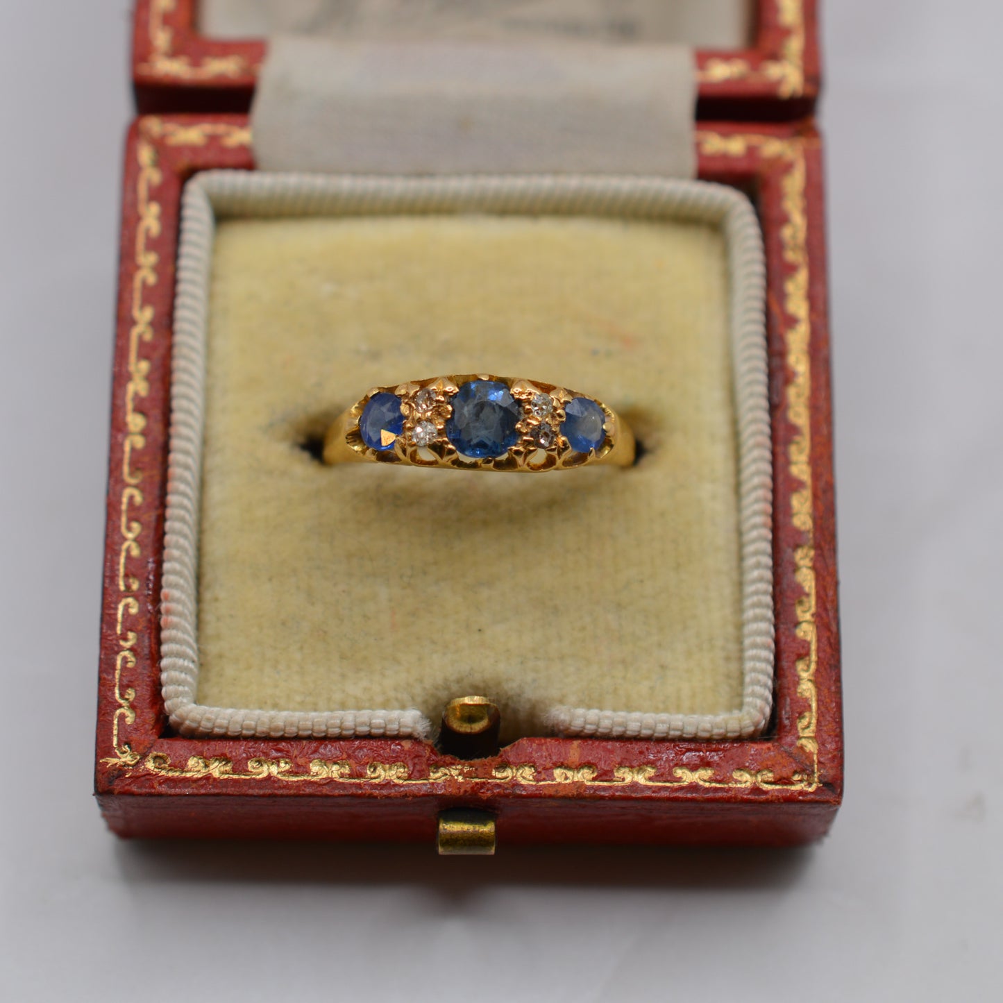 Antique Edwardian 18ct Gold Sapphire & Diamond Ring