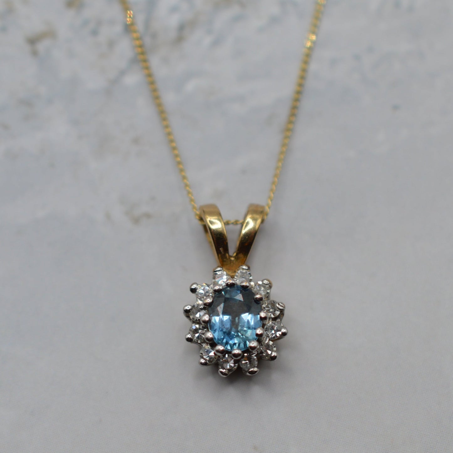 1990s 9ct Gold Sapphire & Diamond Cluster Pendant Necklace (16-18”)