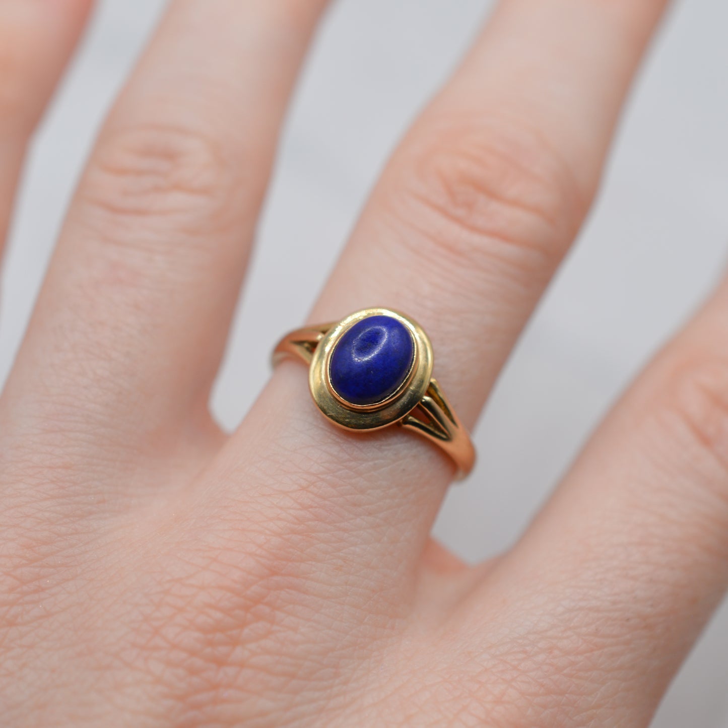 9ct Gold Lapis Lazuli Oval Ring