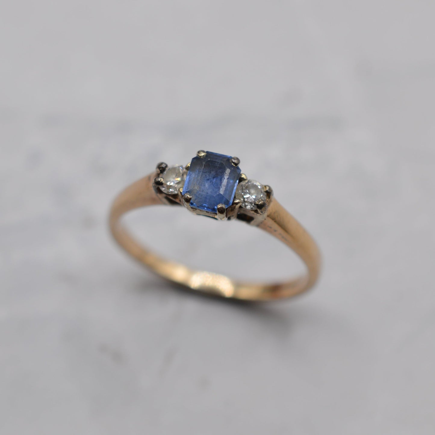 1990s 9ct Gold Sapphire & Diamond Trilogy Ring