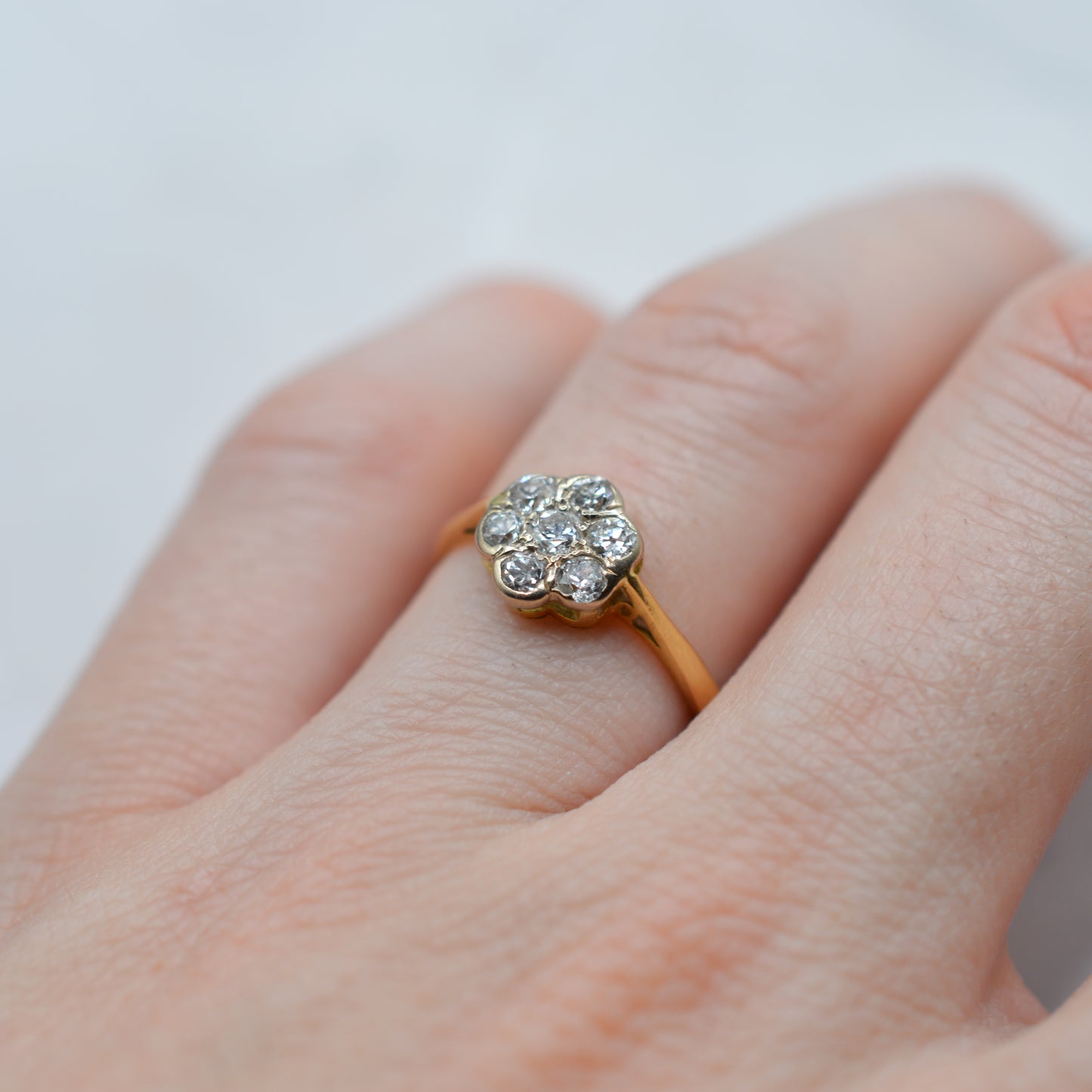18ct Gold Diamond Daisy Cluster Ring