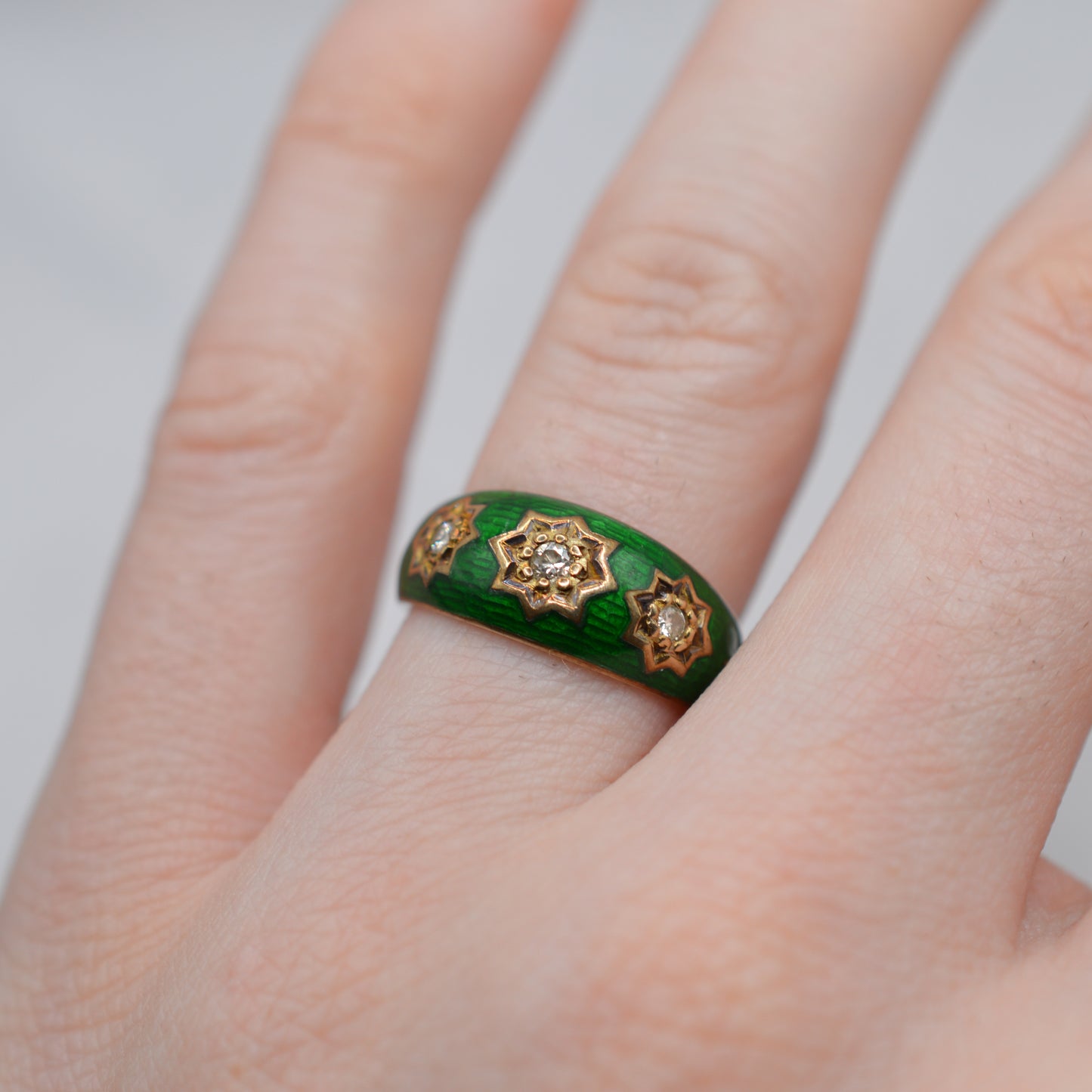 1970s Chunky Vintage 9ct Gold Enamel Diamond Gypsy Ring