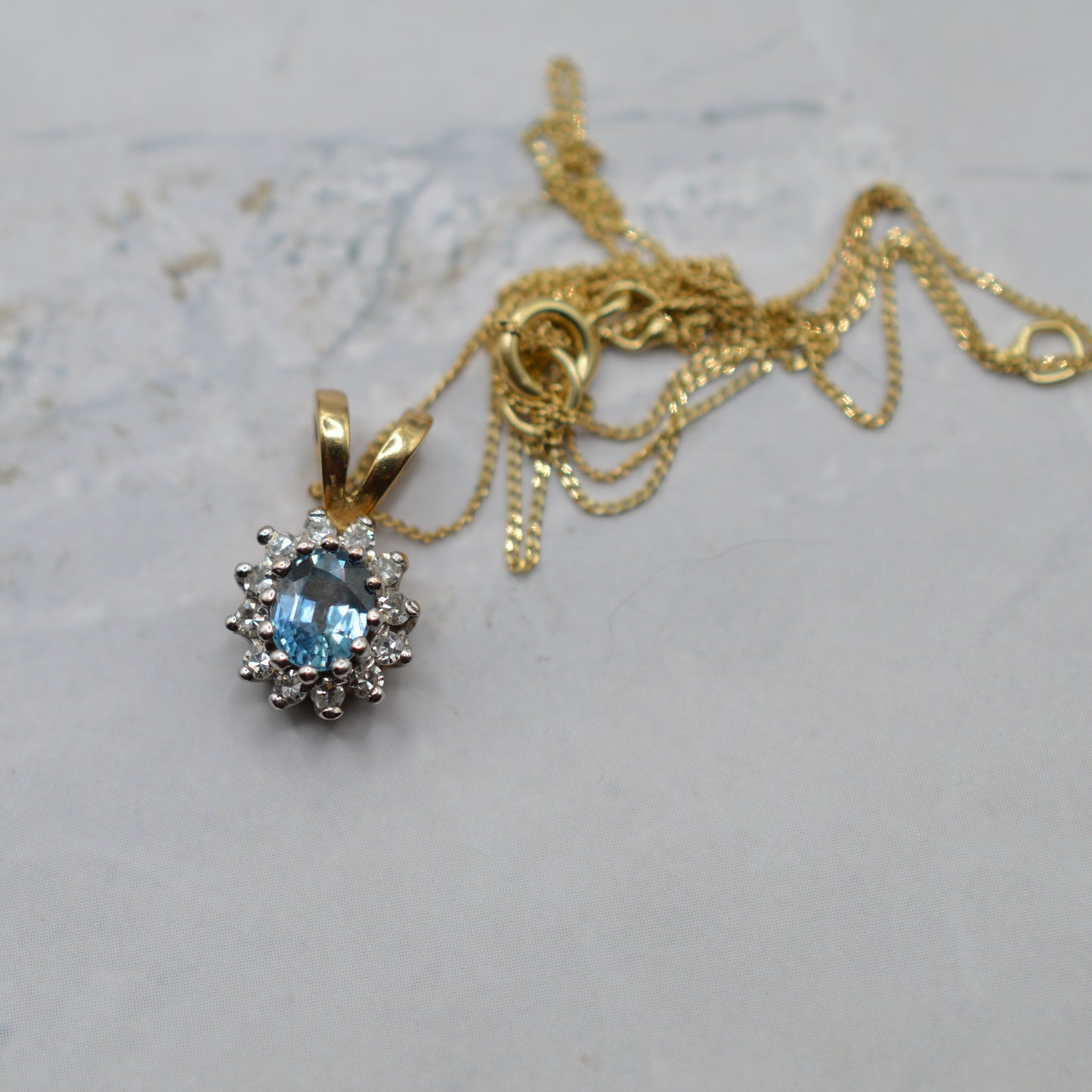 1990s 9ct Gold Sapphire & Diamond Cluster Pendant Necklace (16-18”)
