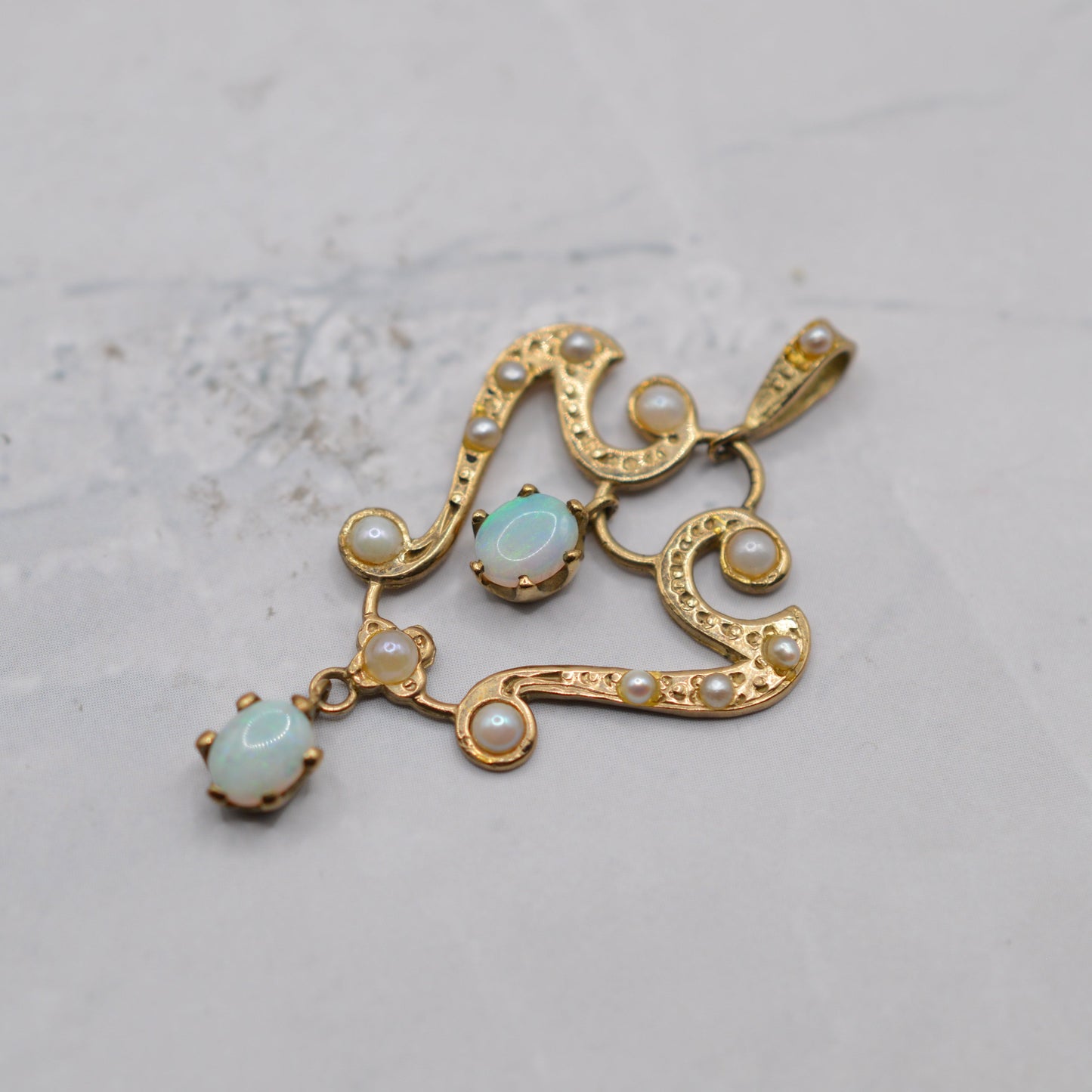 Vintage 9ct Gold Opal & Pearl Pendant