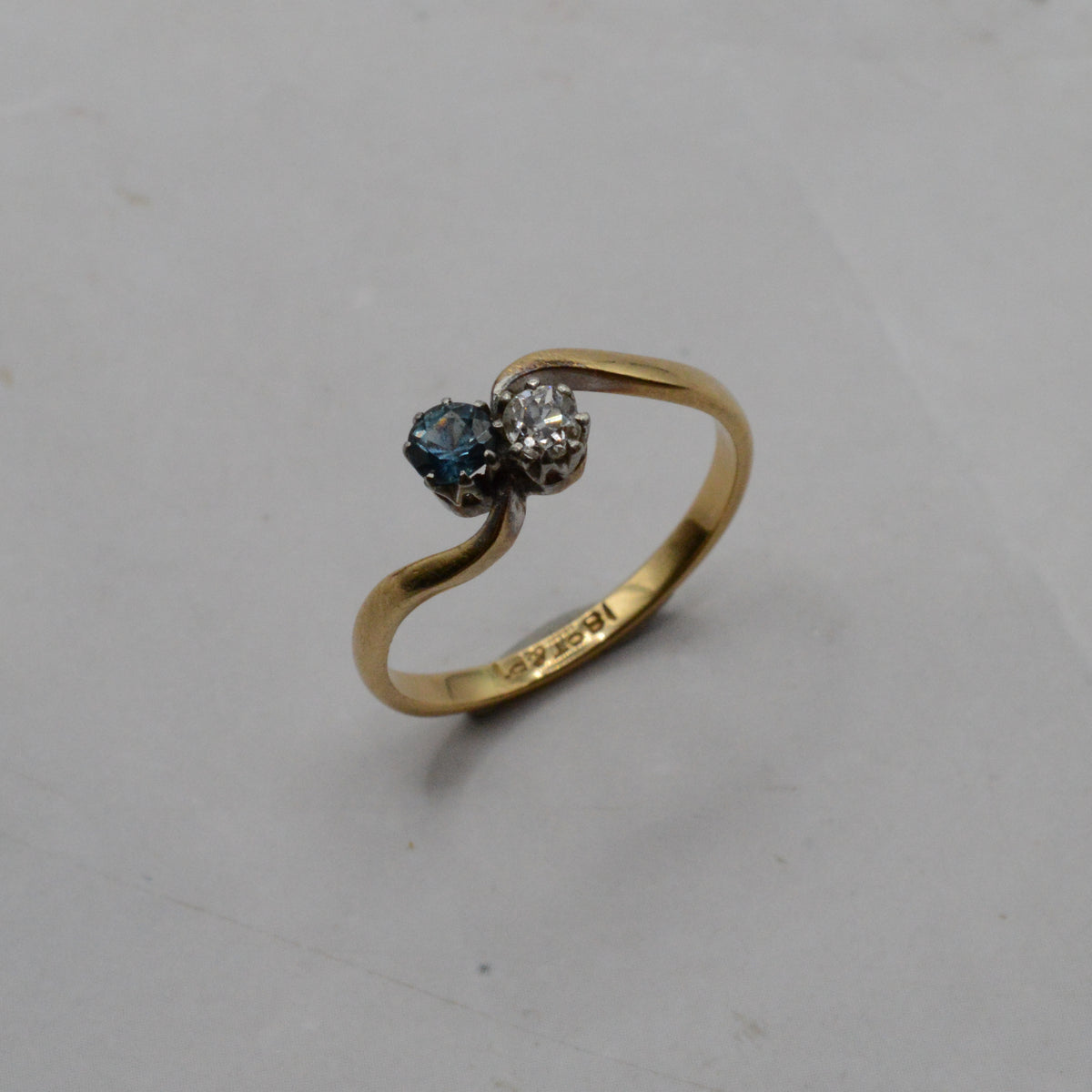 Antique 18ct Gold & Platinum Sapphire & Diamond Toi-et-Moi Ring