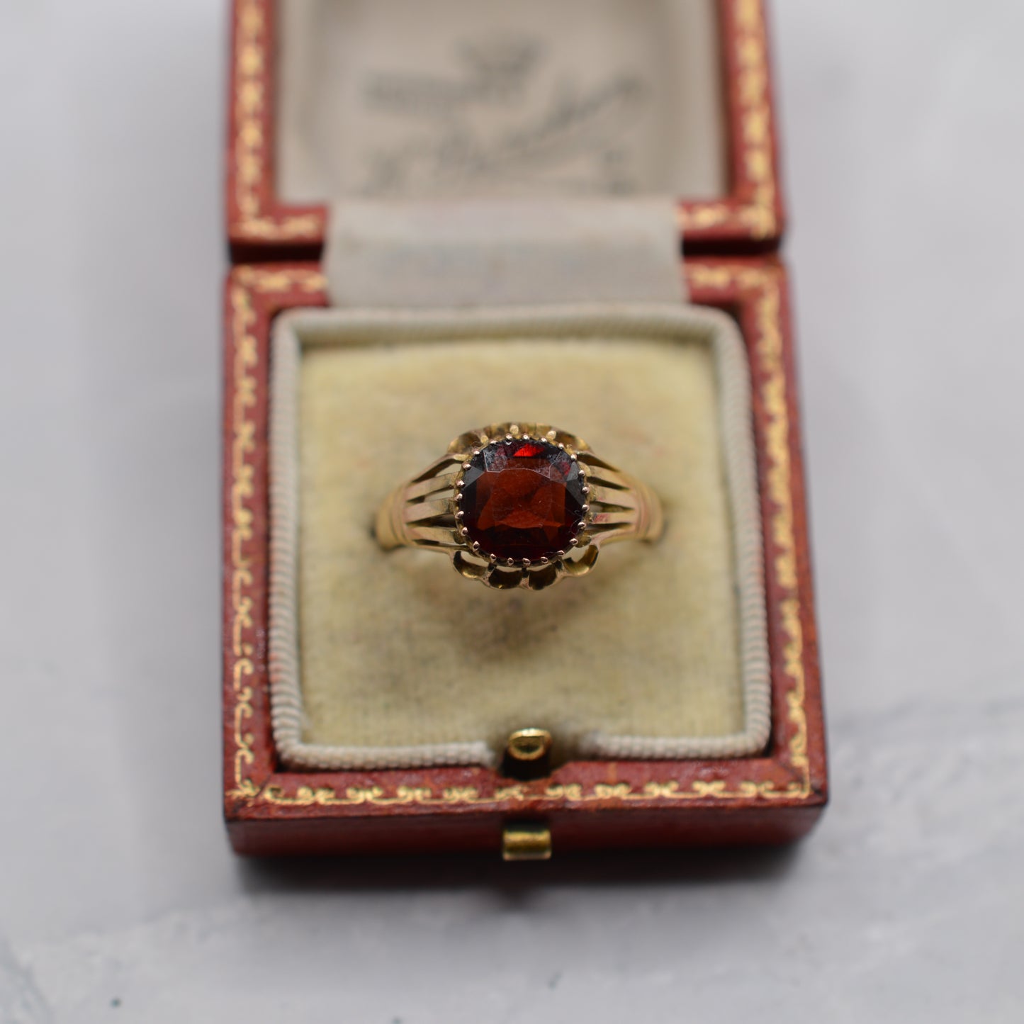 Victorian Antique 9ct Gold Garnet Solitaire Ring