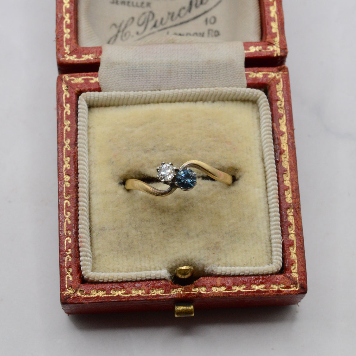 Antique 18ct Gold & Platinum Sapphire & Diamond Toi-et-Moi Ring